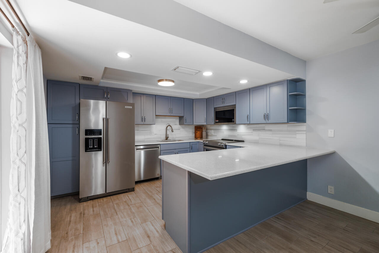 SHORE PLACE CONDO - Residential