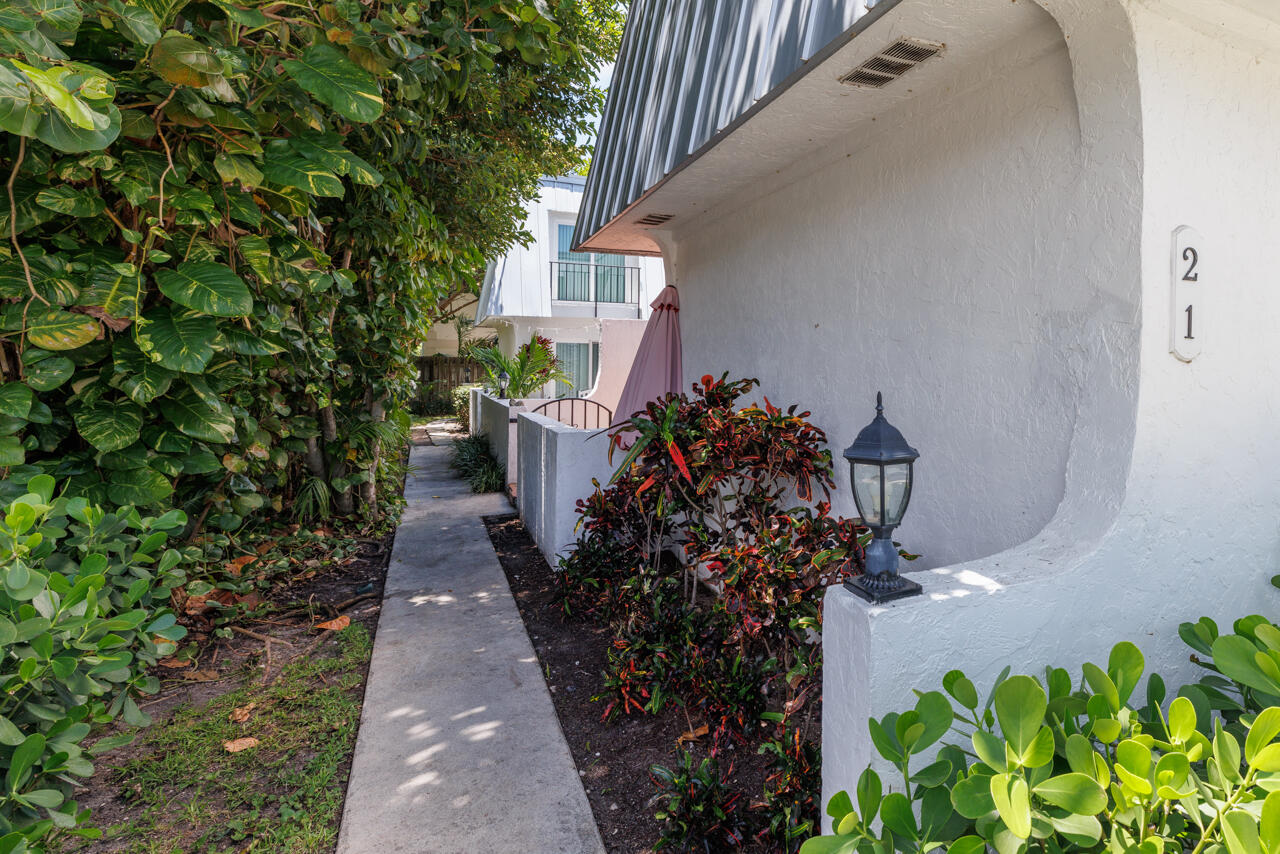 SHORE PLACE CONDO - Residential