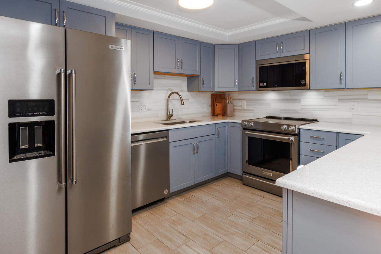 SHORE PLACE CONDO - Residential
