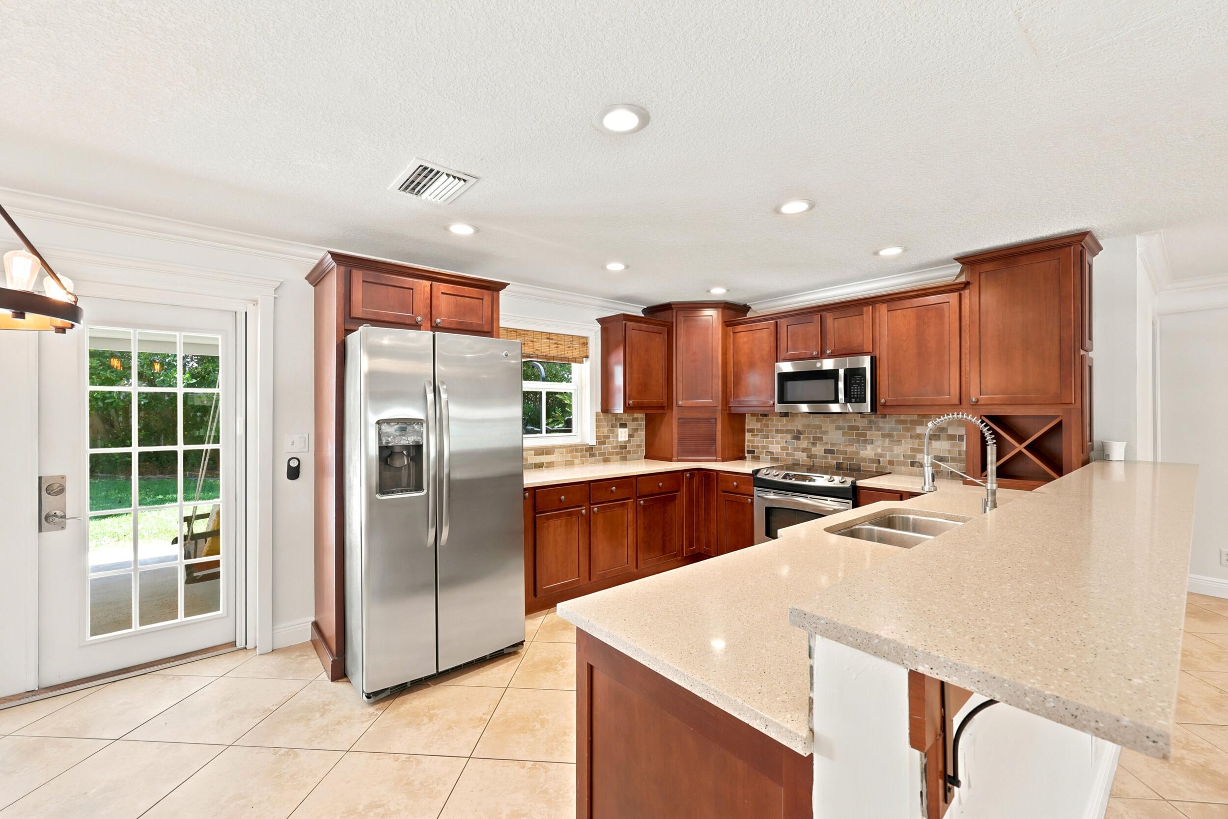 BOCA RATON SQUARE UNIT 4 - Residential Lease