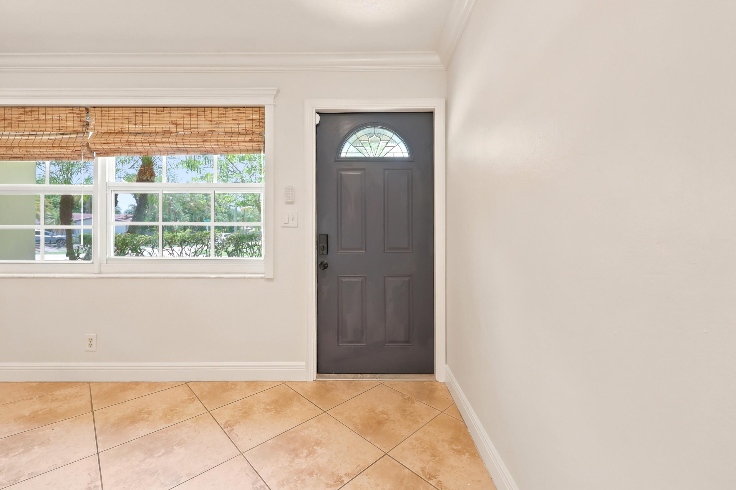 BOCA RATON SQUARE UNIT 4 - Residential Lease