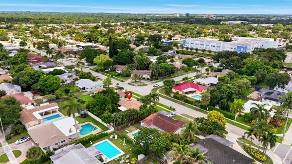 BOCA RATON SQUARE UNIT 4 - Residential Lease