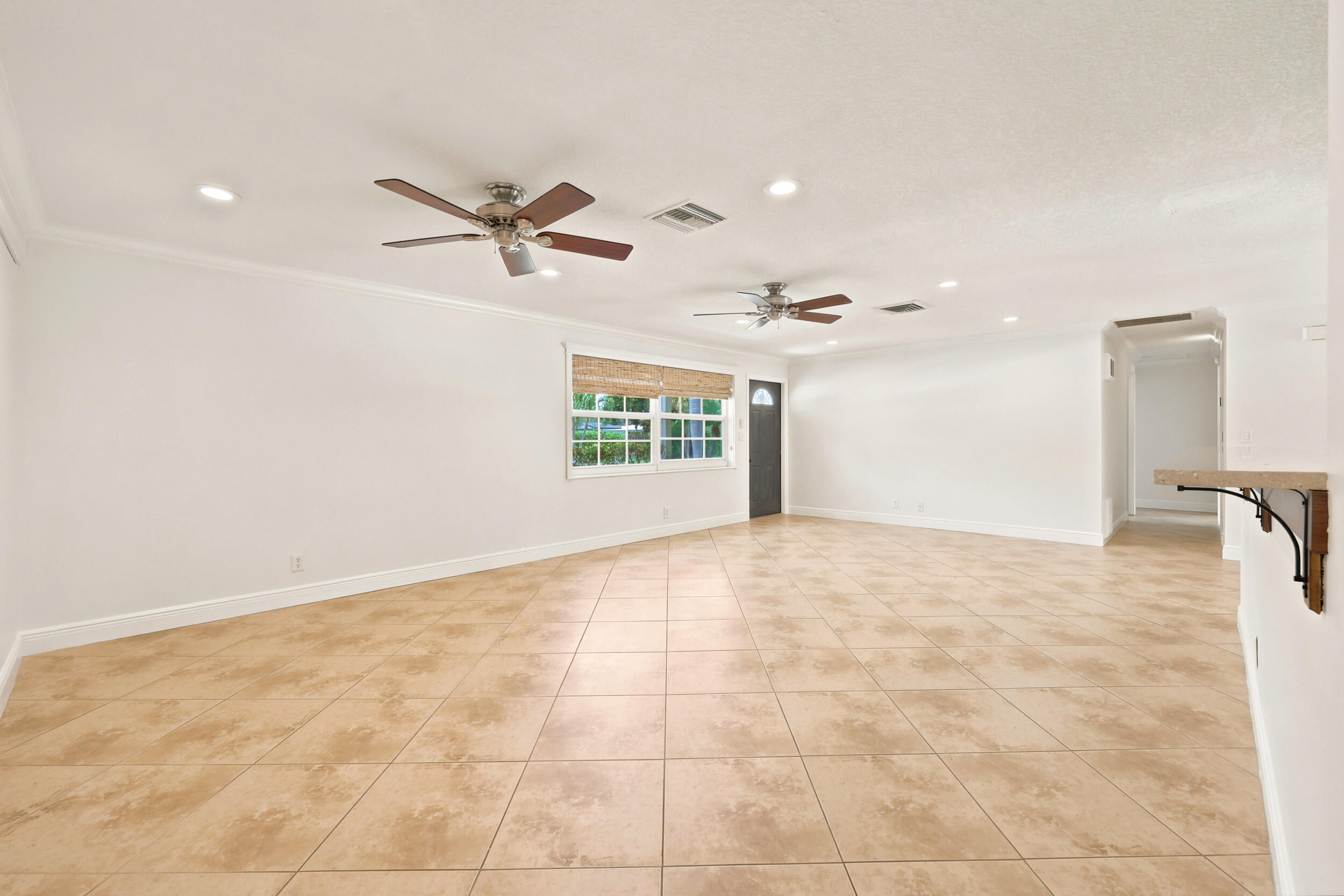 BOCA RATON SQUARE UNIT 4 - Residential Lease