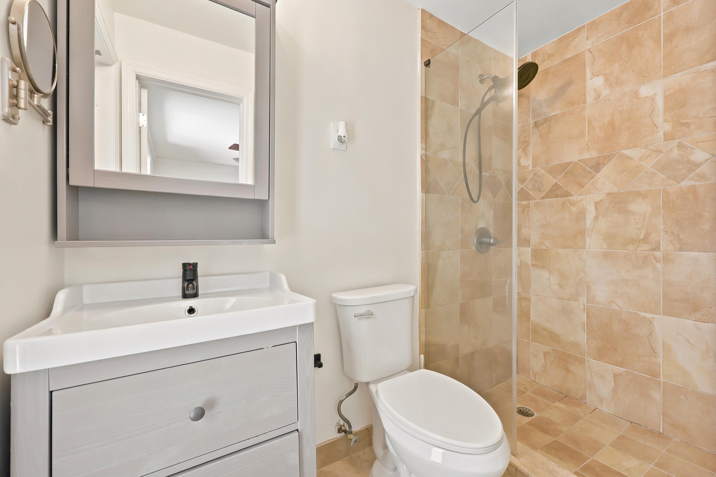 BOCA RATON SQUARE UNIT 4 - Residential Lease