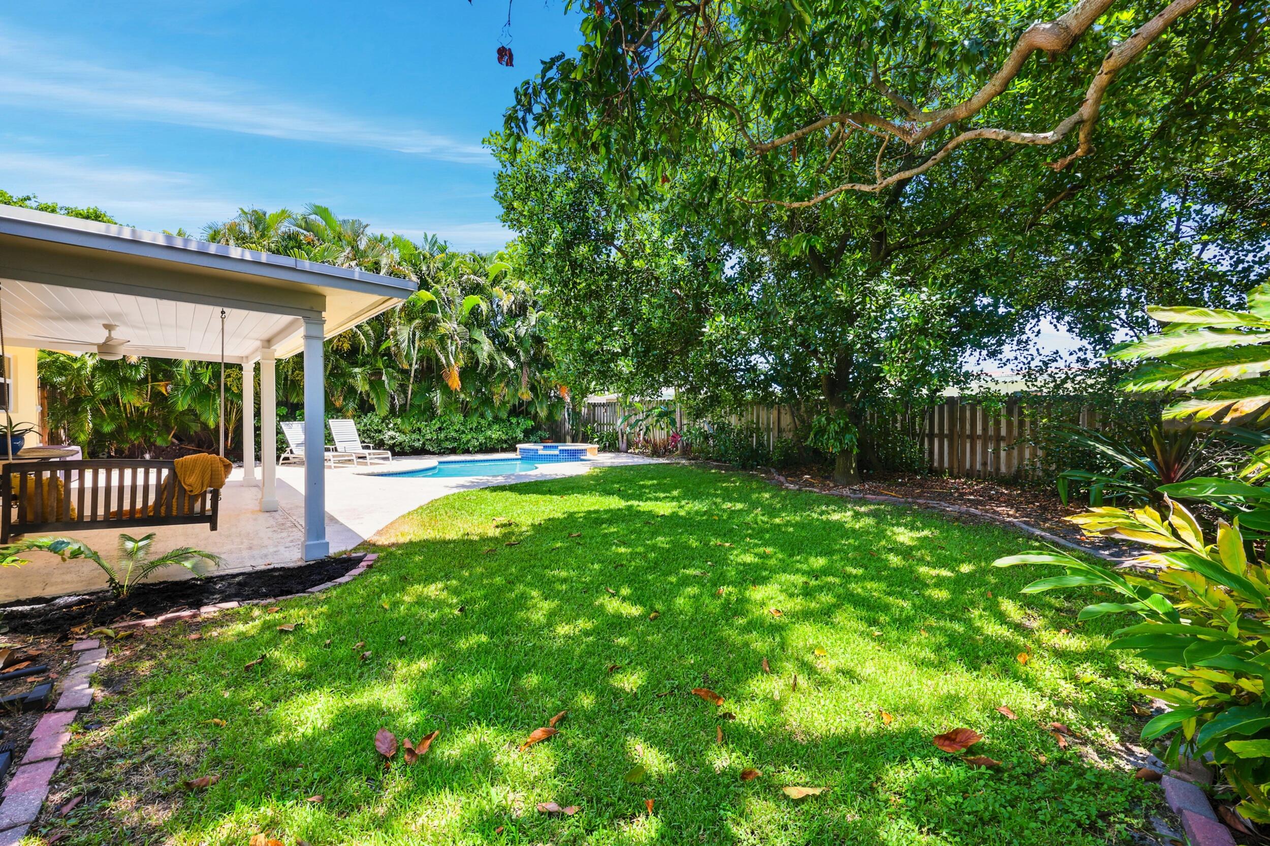 BOCA RATON SQUARE UNIT 4 - Residential Lease