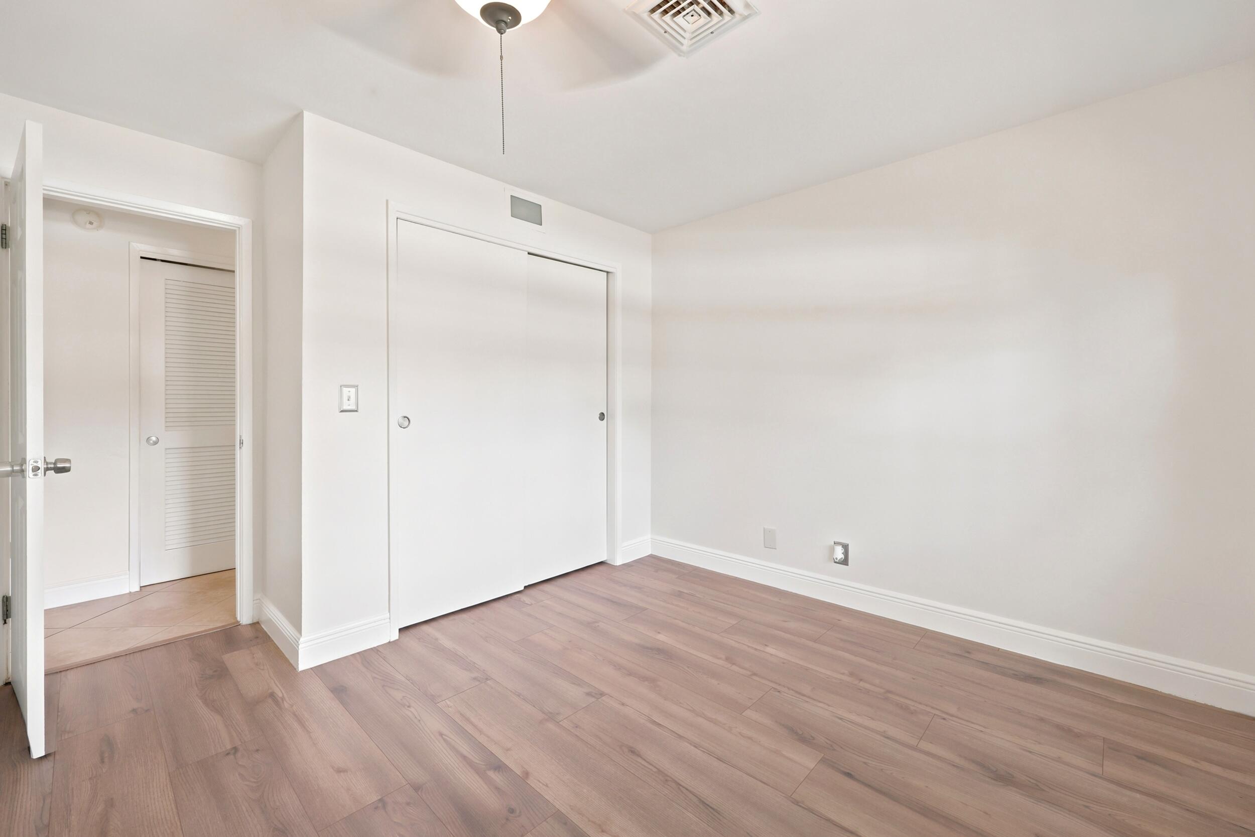 BOCA RATON SQUARE UNIT 4 - Residential Lease