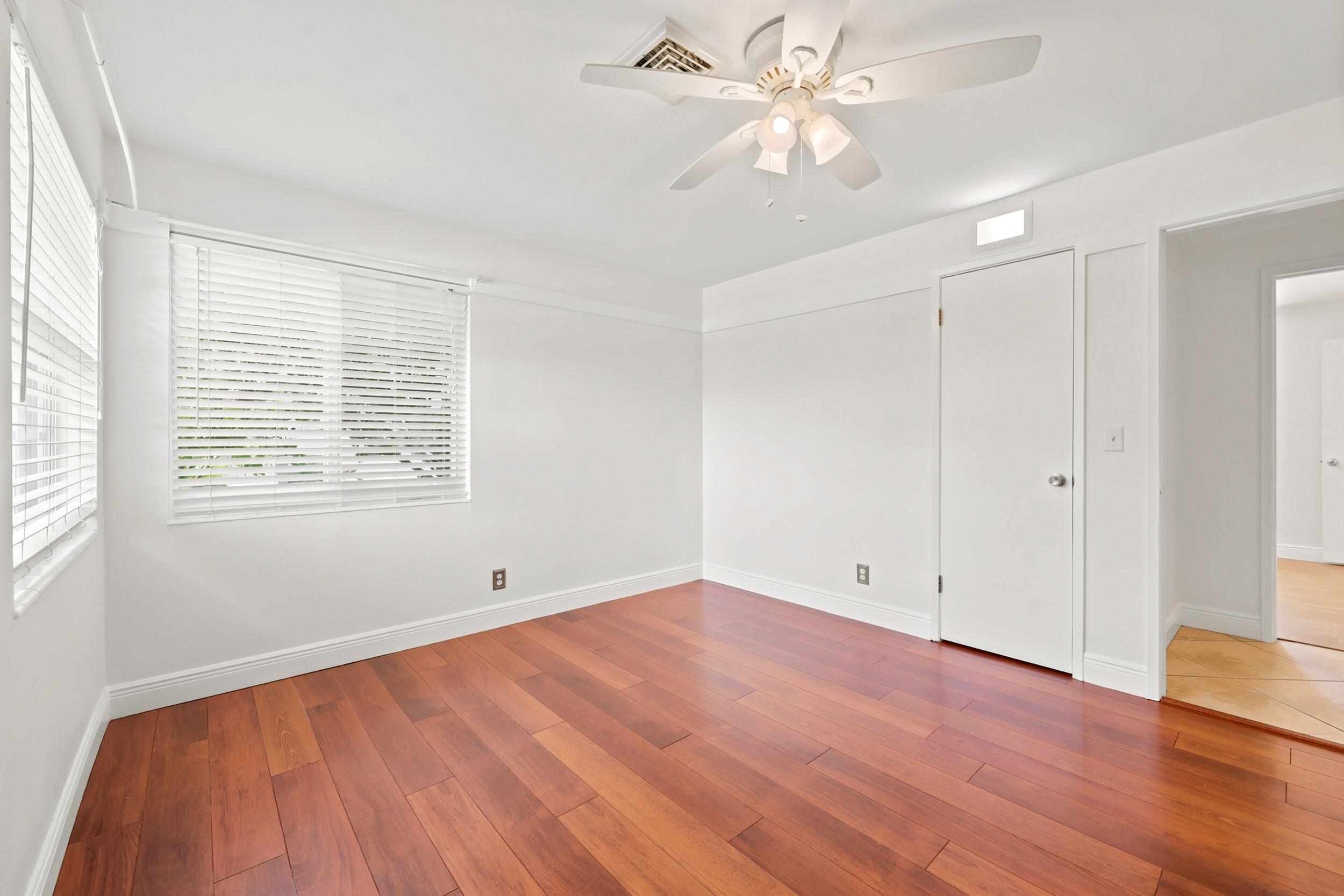 BOCA RATON SQUARE UNIT 4 - Residential Lease