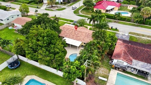 BOCA RATON SQUARE UNIT 4 - Residential Lease