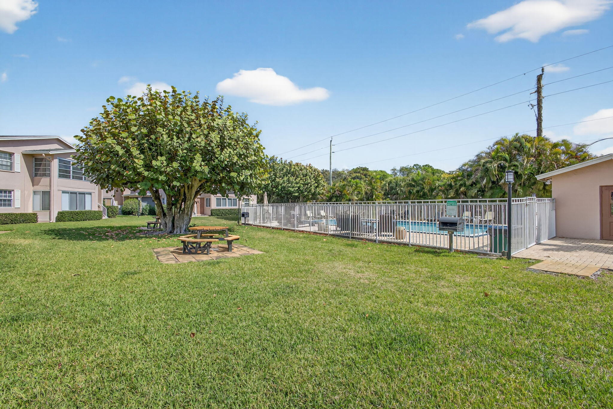 GARDENWAY CONDO - Residential Lease
