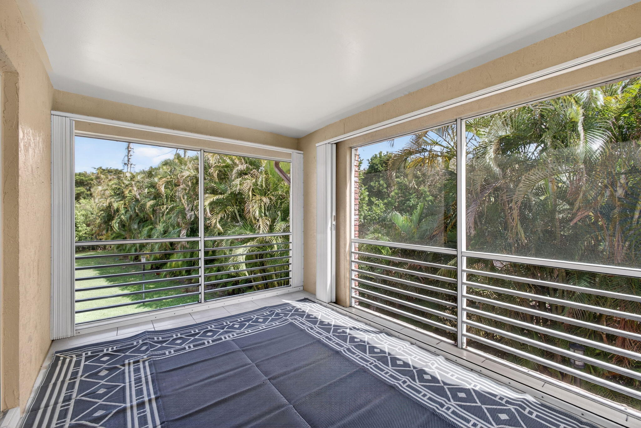GARDENWAY CONDO - Residential Lease