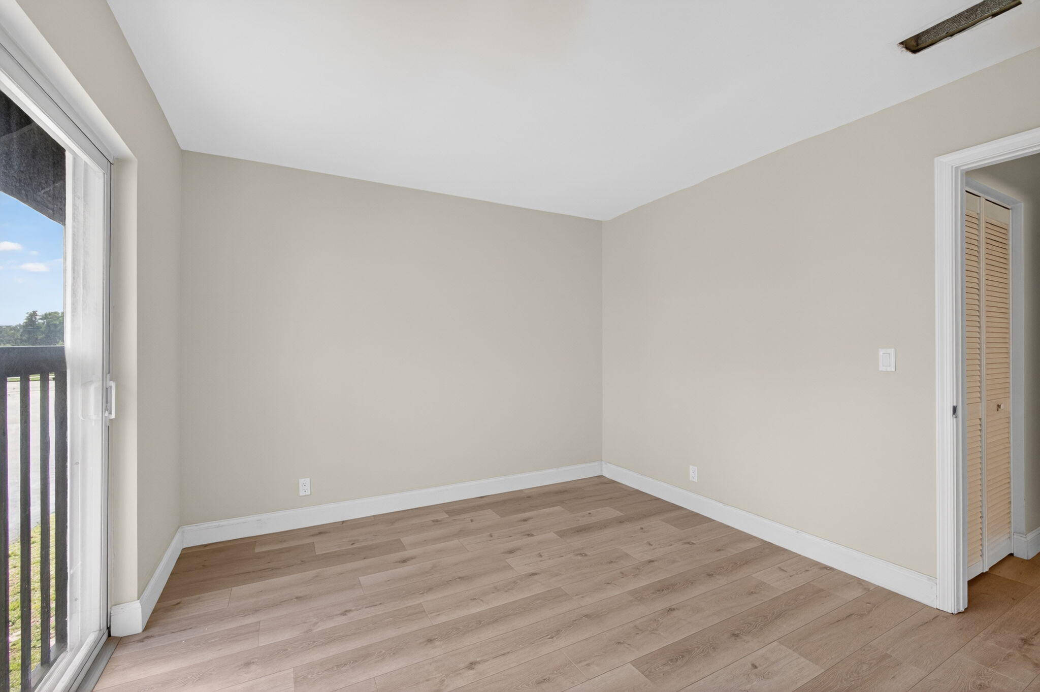 GARDENWAY CONDO - Residential Lease