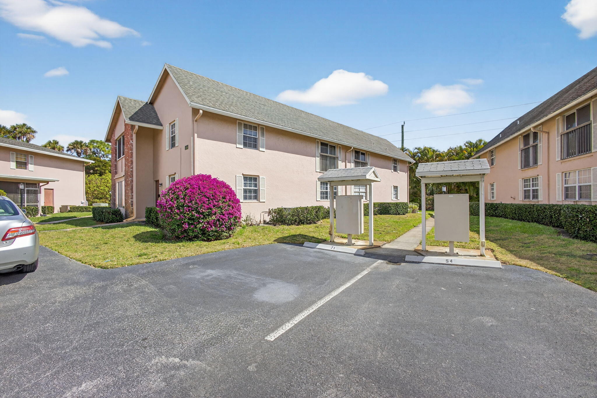 GARDENWAY CONDO - Residential Lease