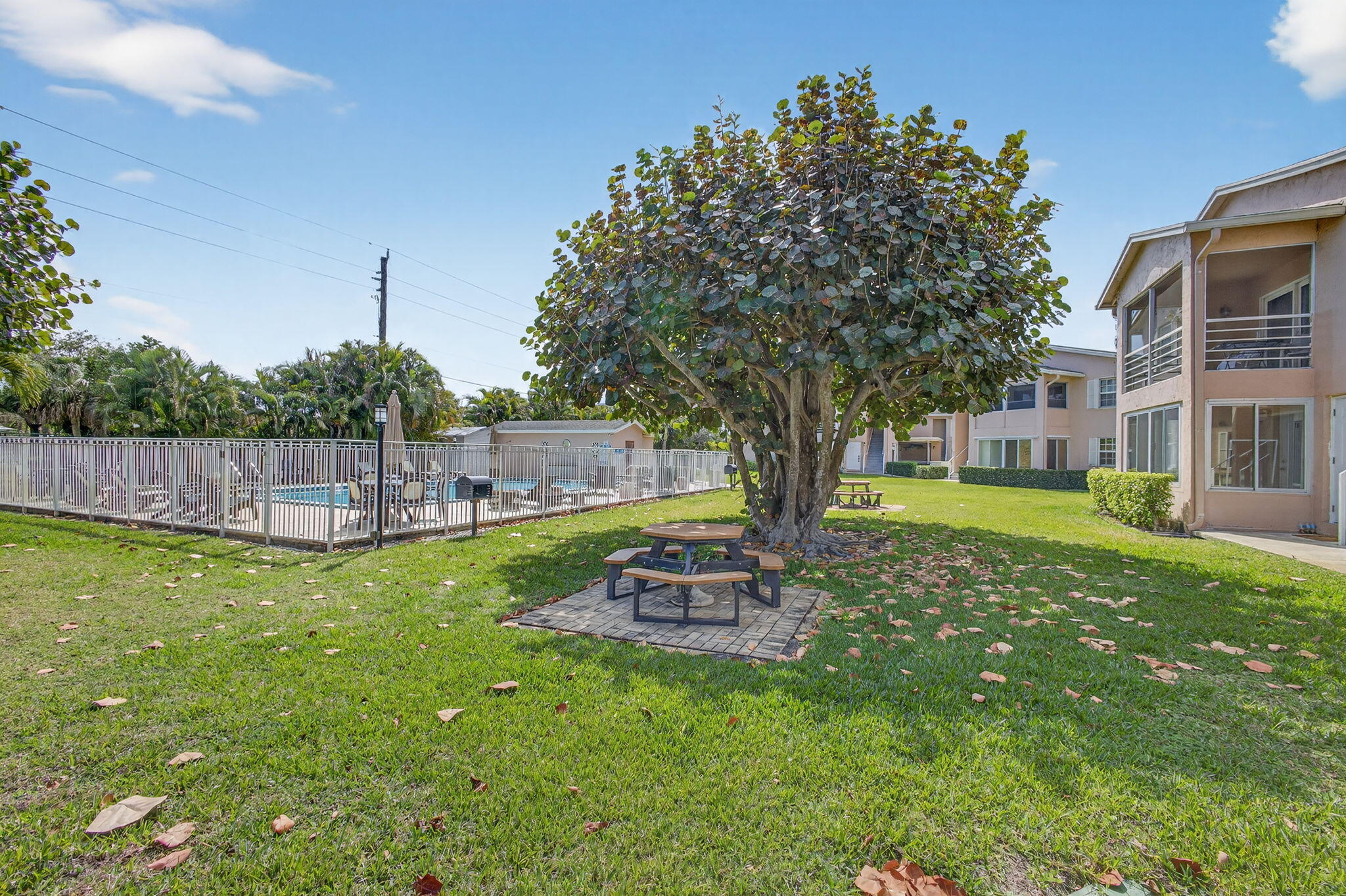 GARDENWAY CONDO - Residential Lease