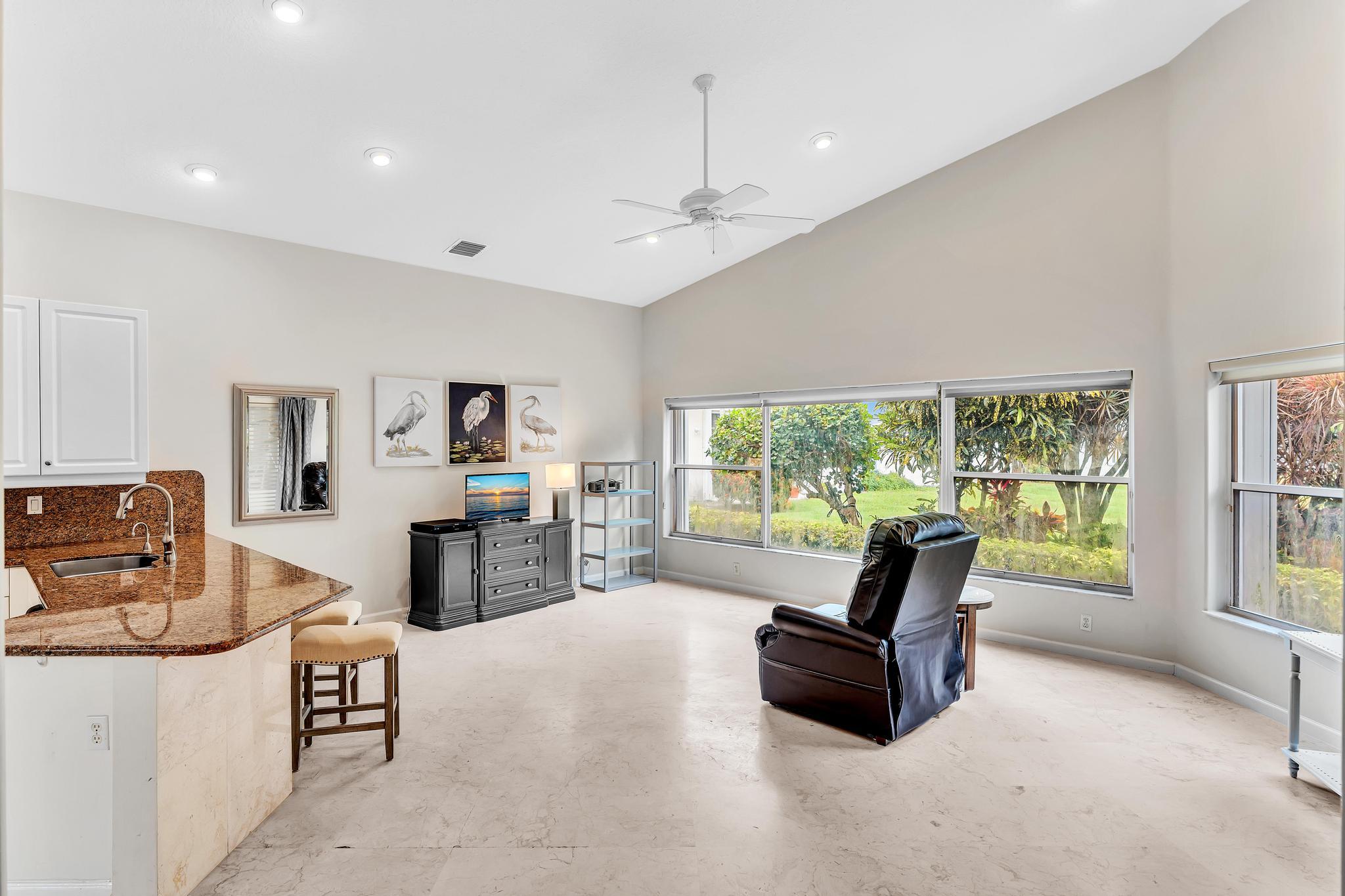 LAKERIDGE FALLS - Residential
