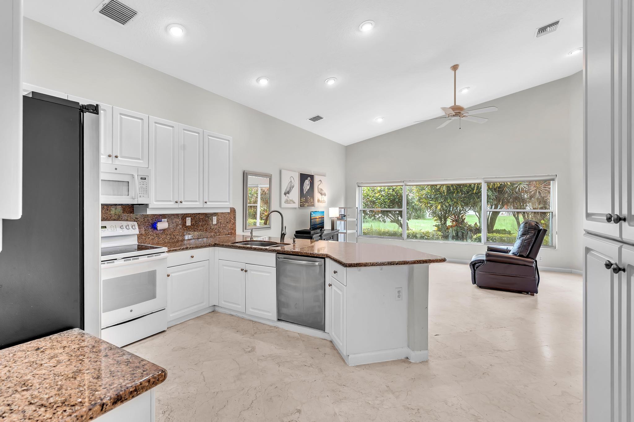 LAKERIDGE FALLS - Residential