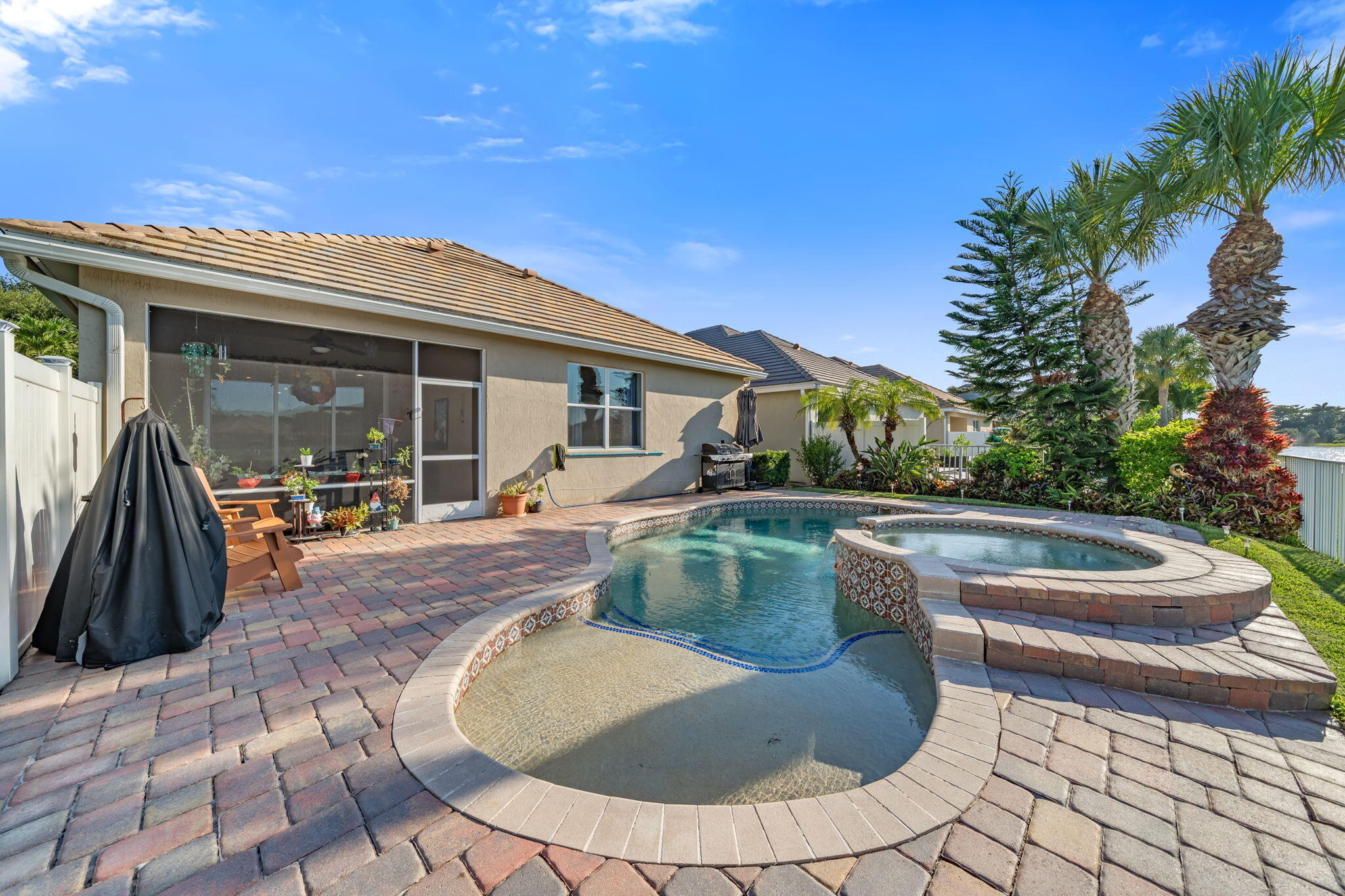 LADERA PUD - Residential