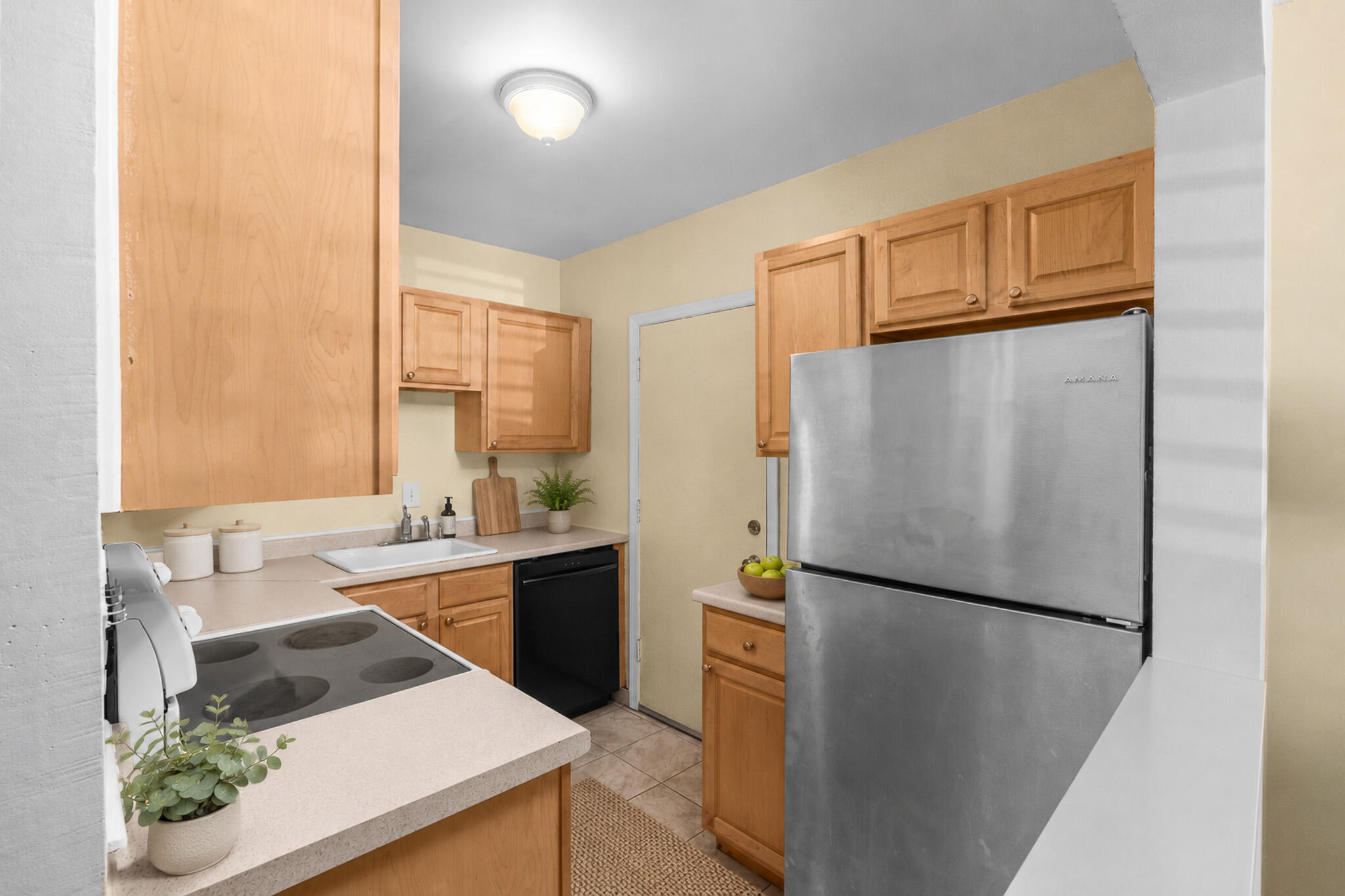 IMPERIAL POINT COLONNADES CONDO - Residential