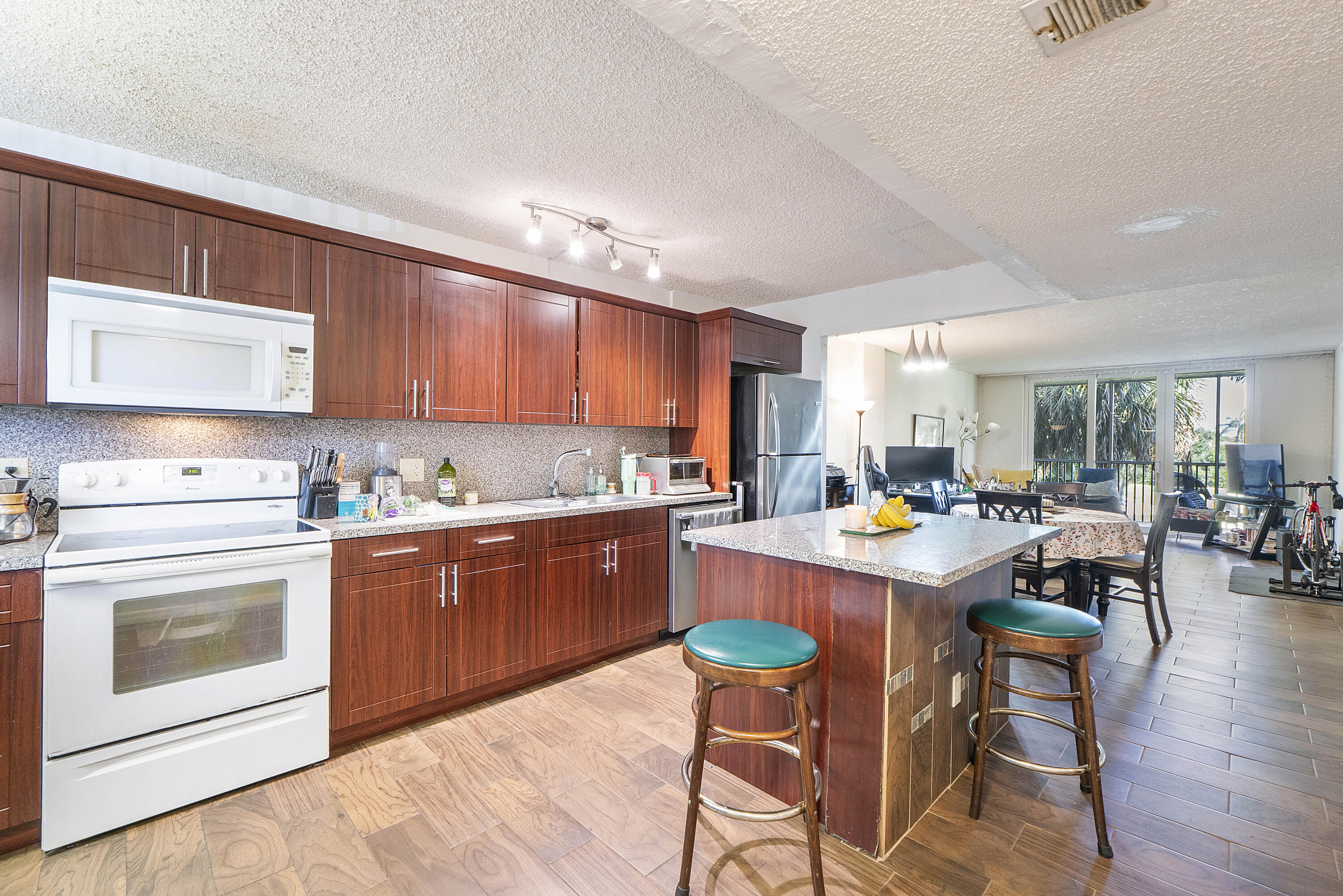 CORONADO AT JACARANDA PHASE TWO - Residential