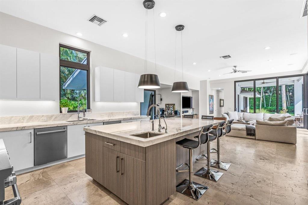 FOXE CHASE - Residential