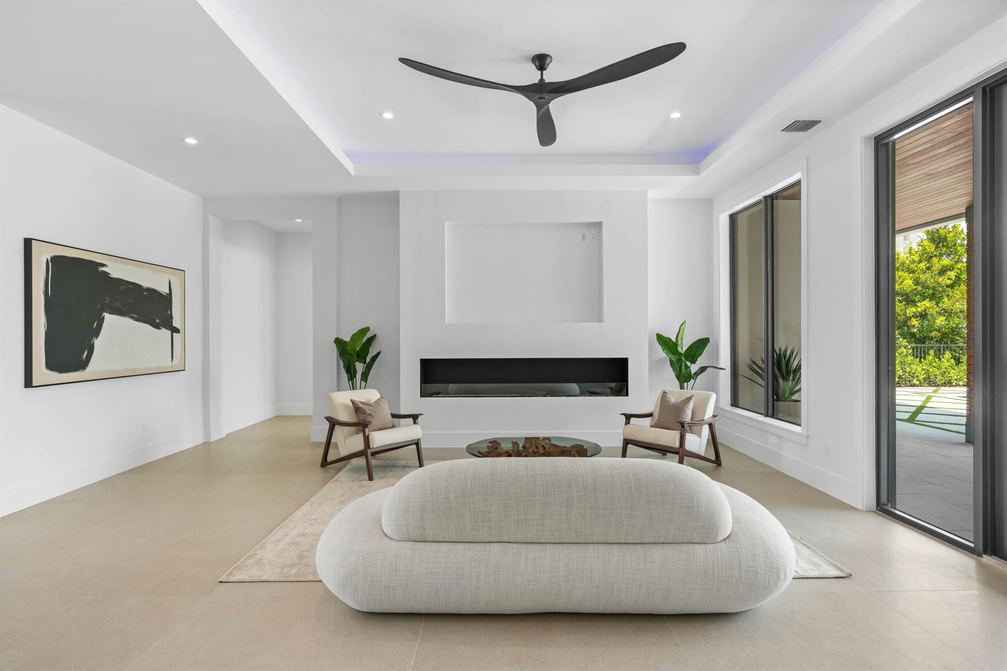 YACHT HARBOR EST - Residential