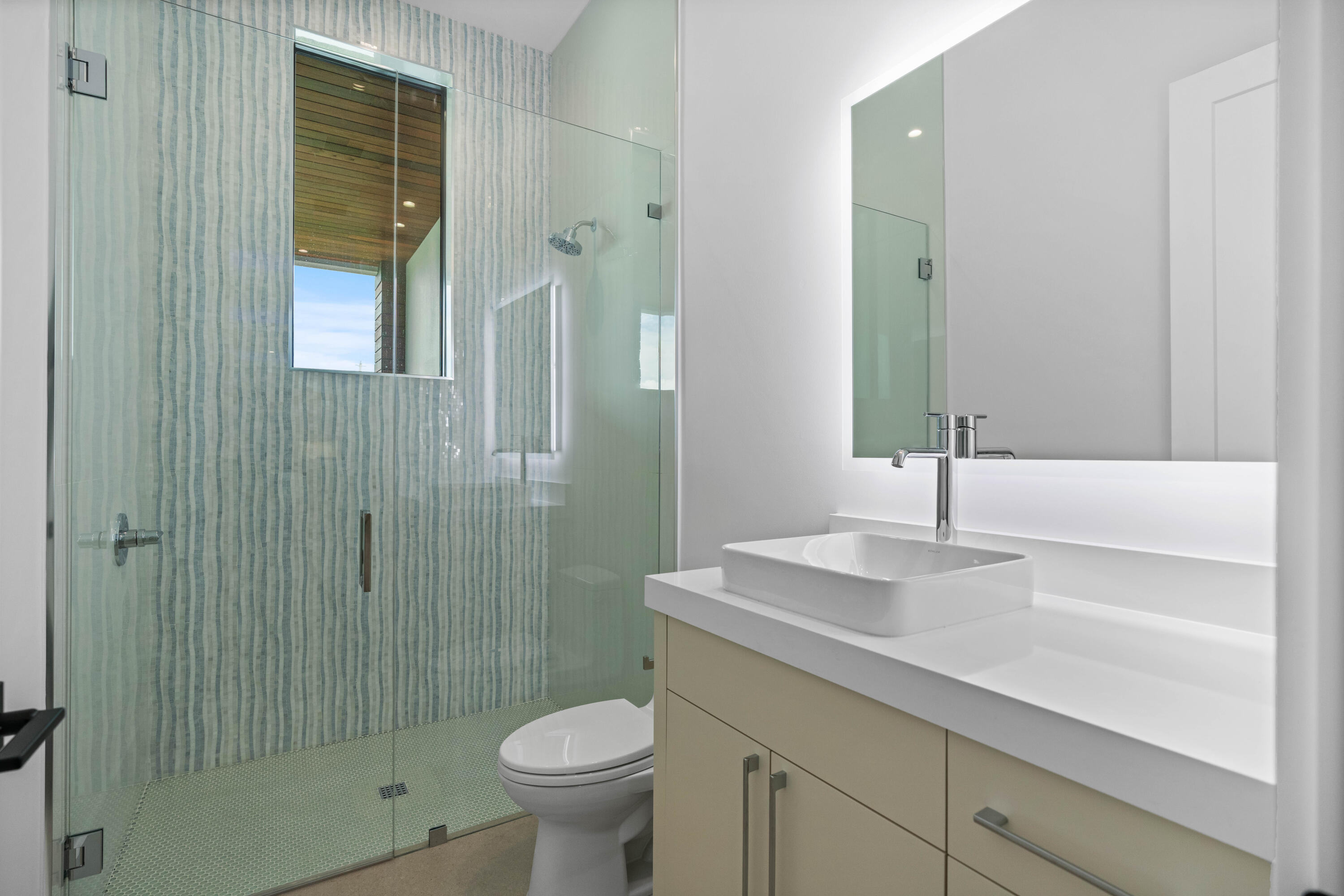 YACHT HARBOR EST - Residential