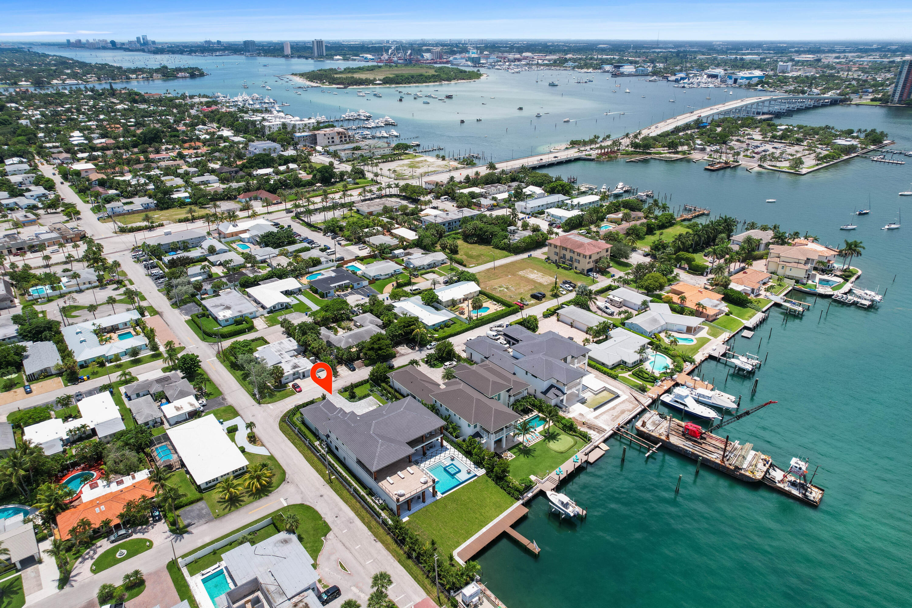 YACHT HARBOR EST - Residential