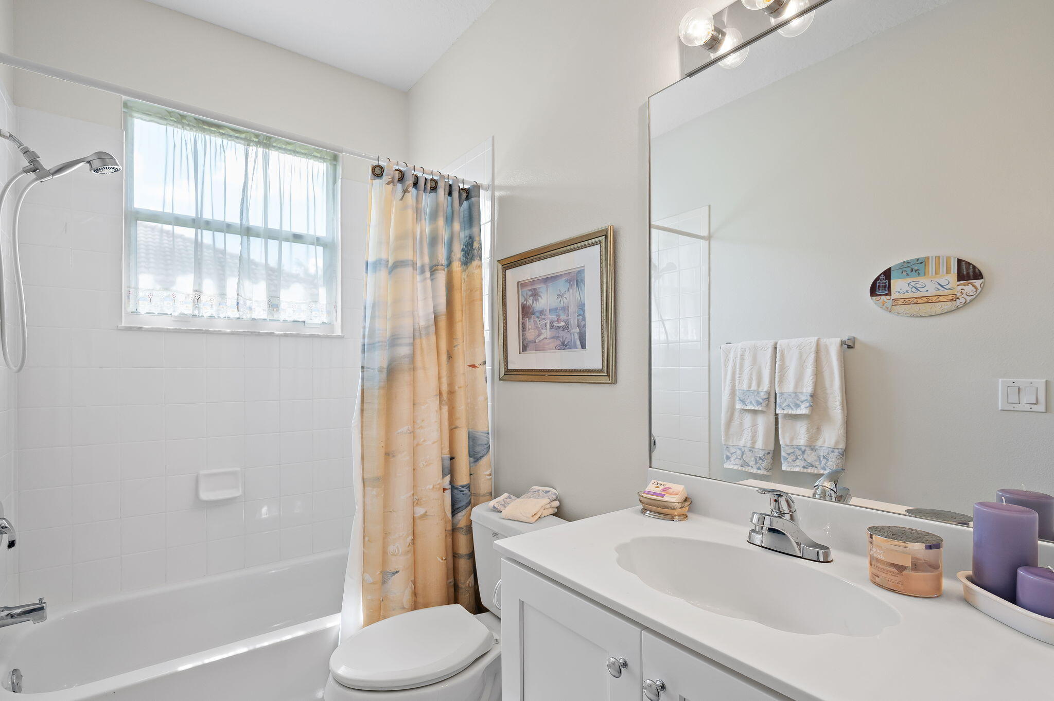 COUNTRY CLUB POINTE - Residential