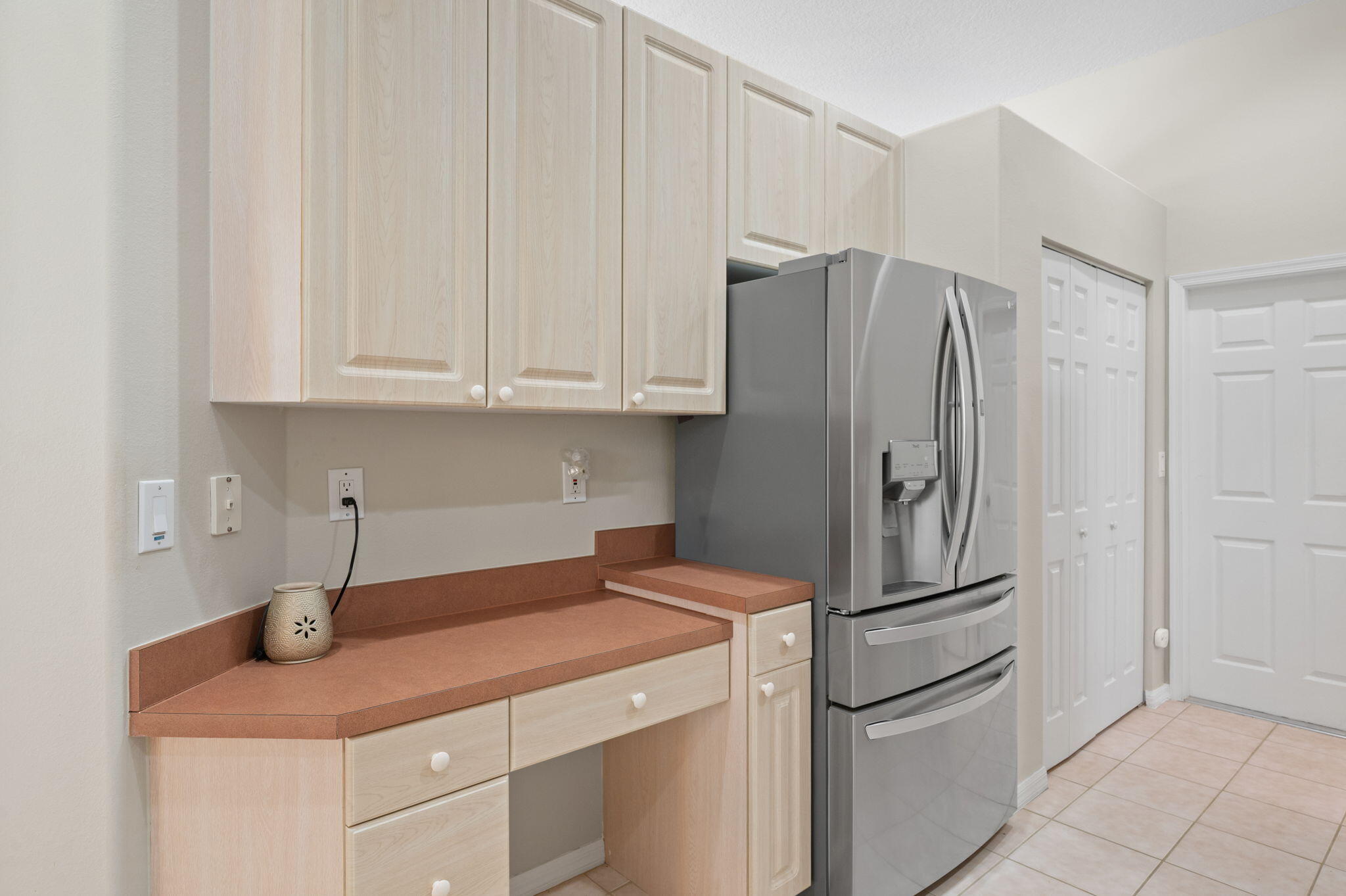 COUNTRY CLUB POINTE - Residential