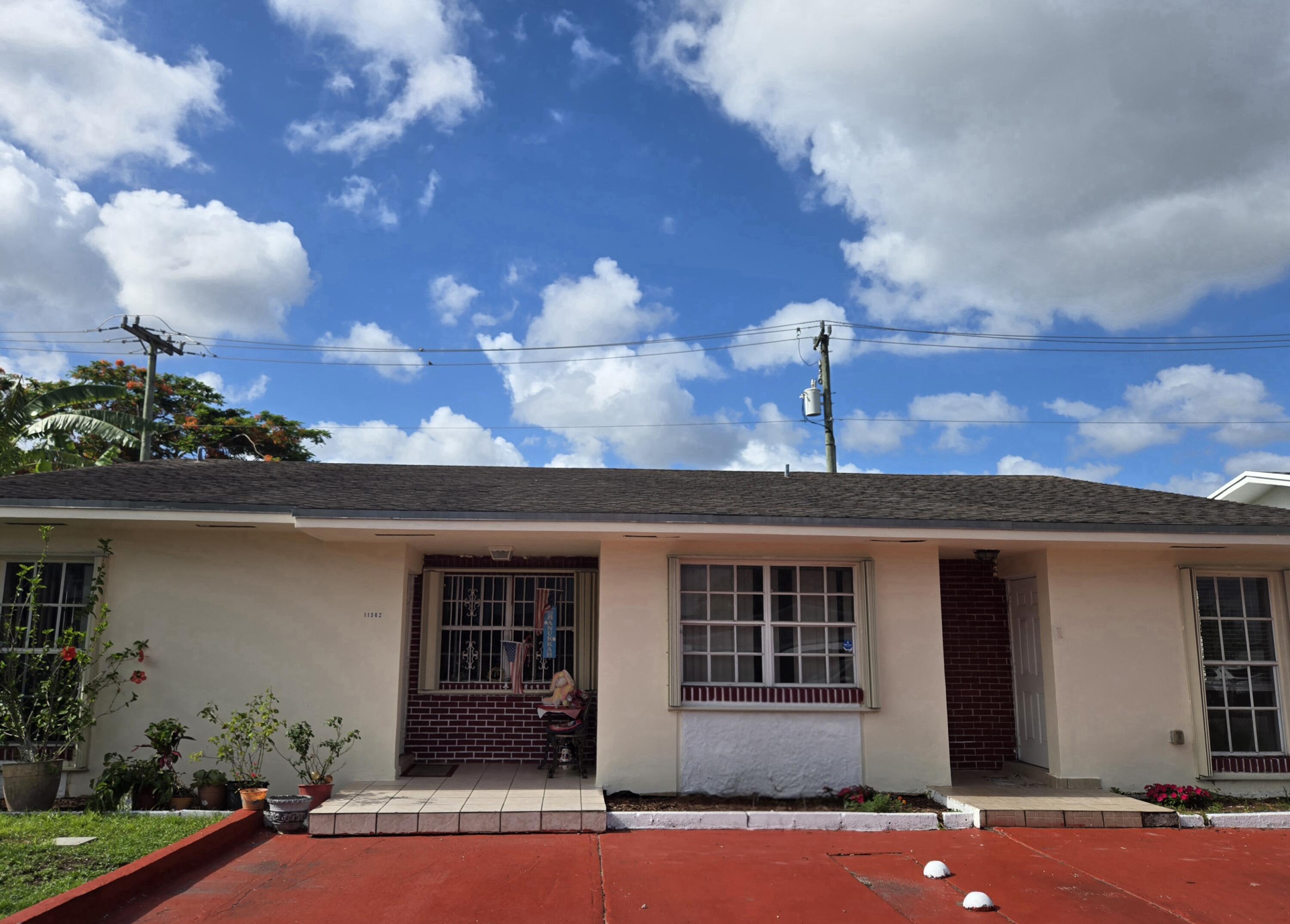 SWEETWATER GROVES .14 AC - Residential Income
