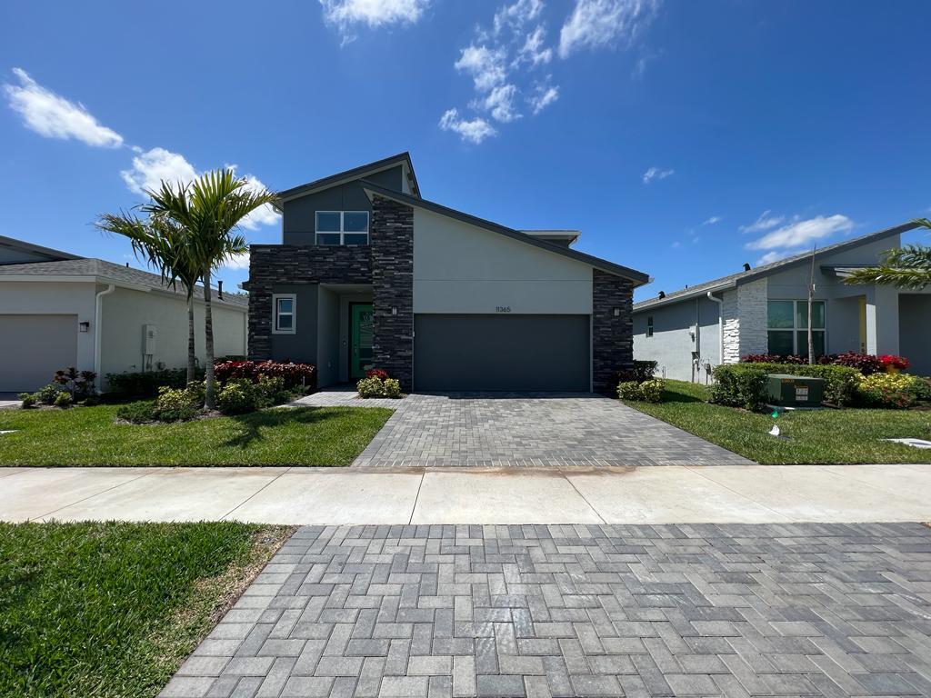 MATTAMY AT SOUTHERN GROVE PLAT 1 REPLAT - Residential
