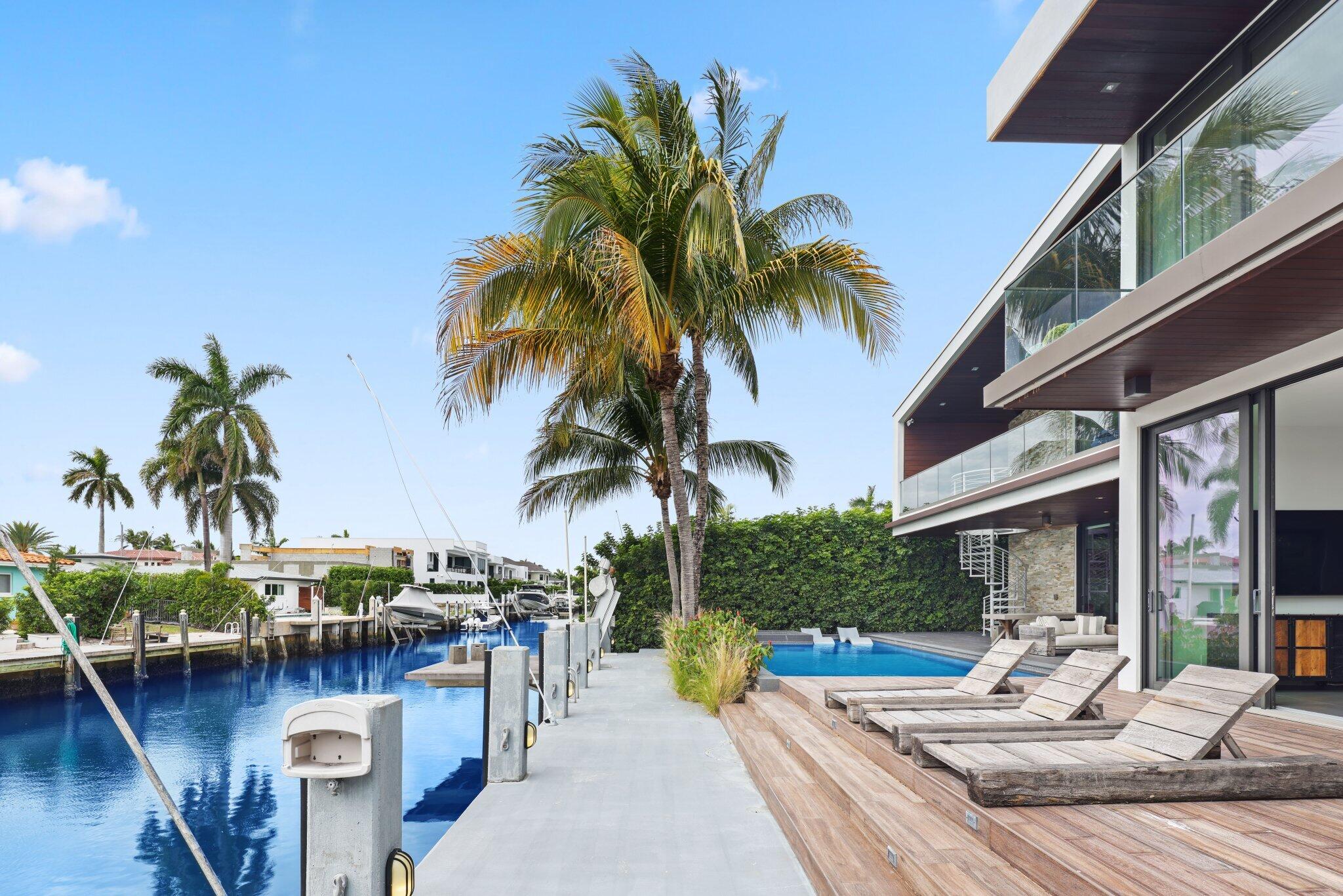 BOCA HARBOUR - Residential