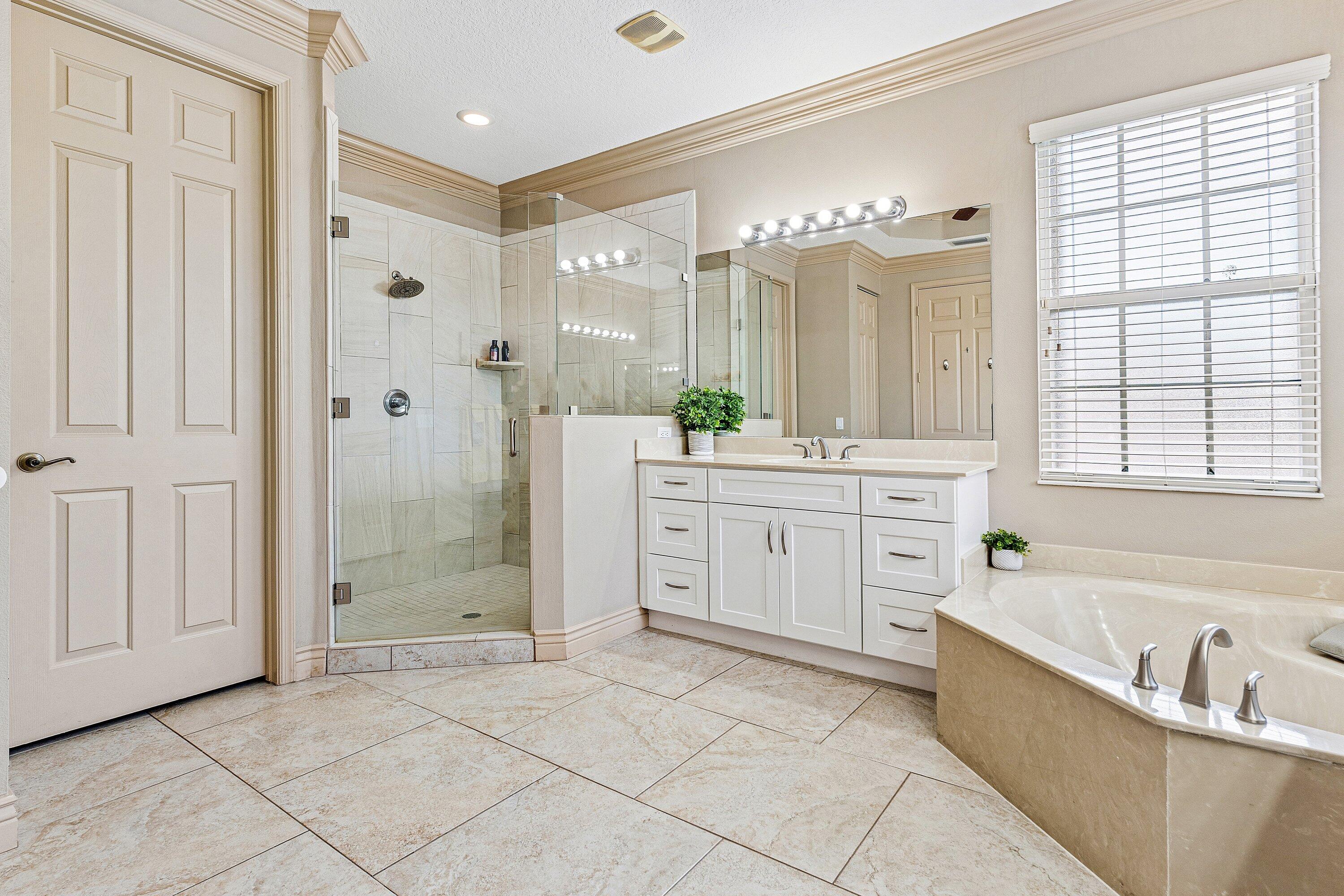 COBBLESTONE CREEK COUNTRYSIDE MEADOWS - Residential