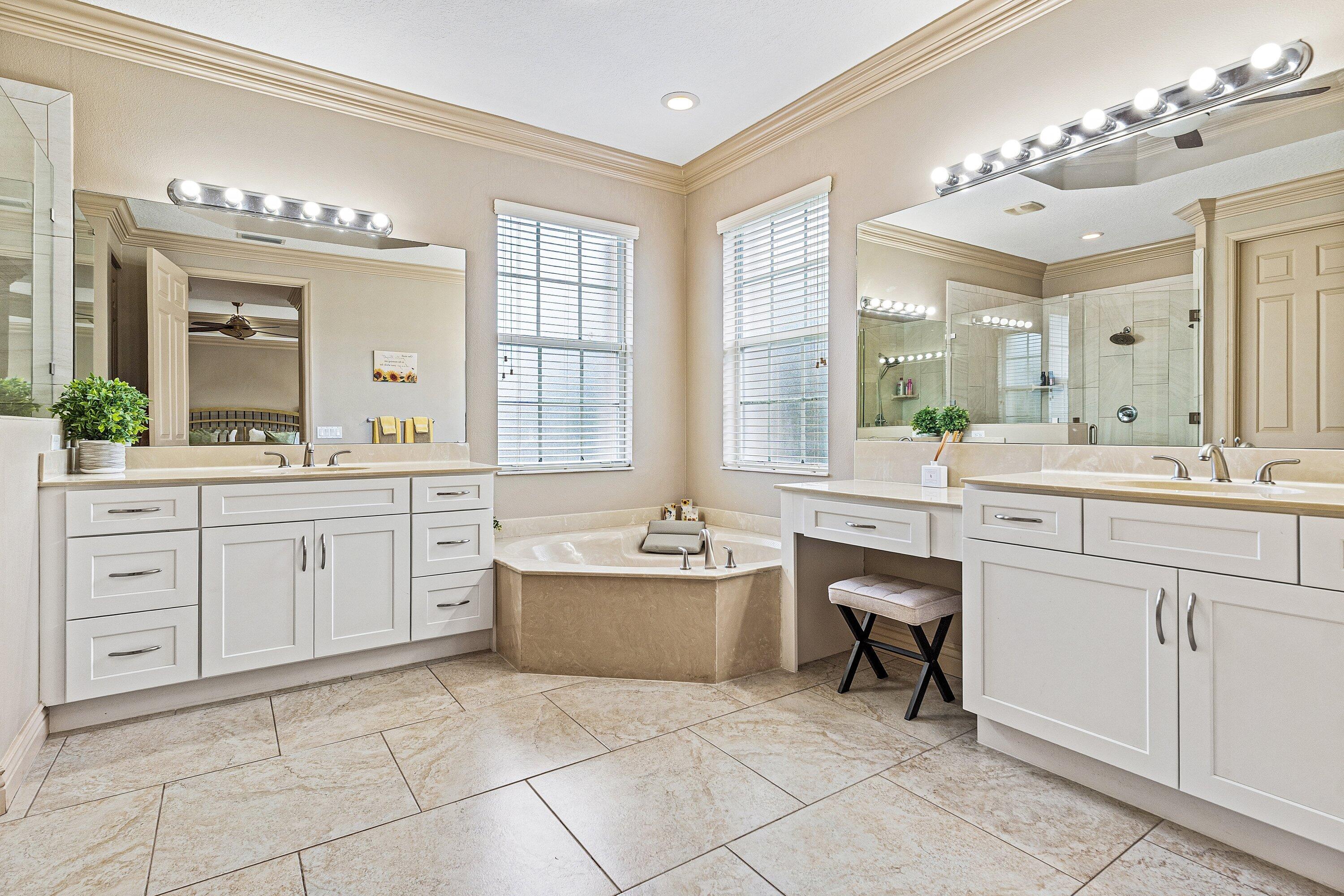COBBLESTONE CREEK COUNTRYSIDE MEADOWS - Residential