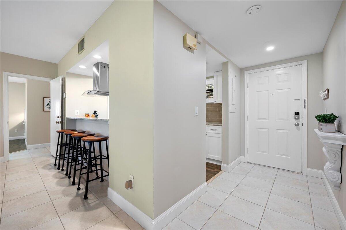 BAGATTELLE CONDO - Residential Lease
