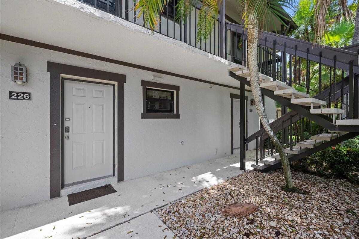 BAGATTELLE CONDO - Residential Lease