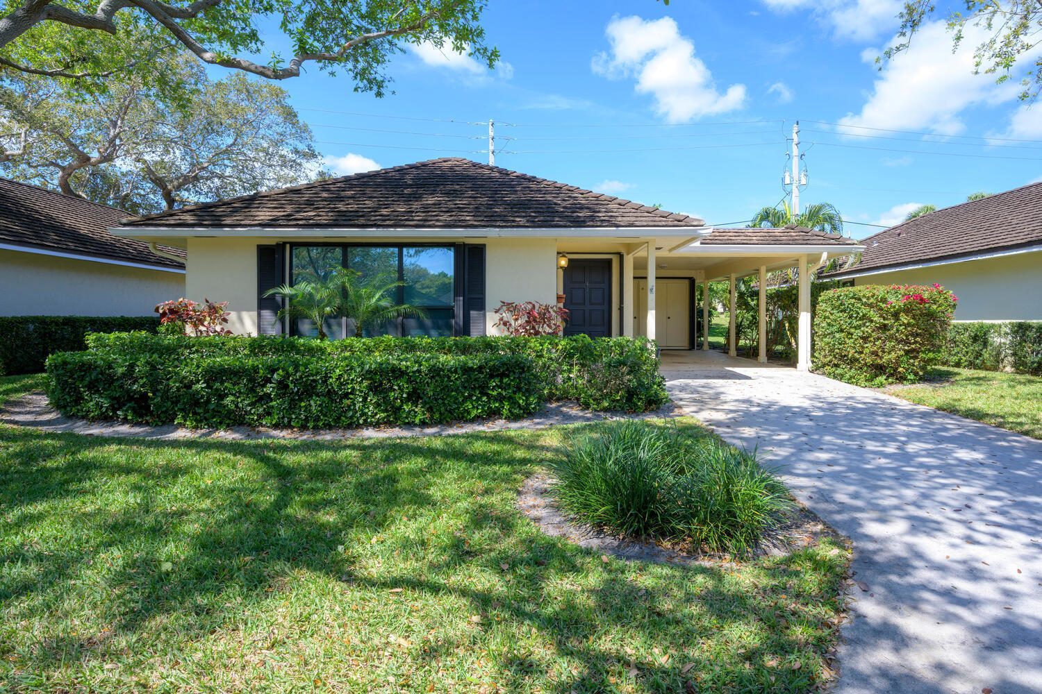 TWELVE OAKS CONDO - Residential Lease