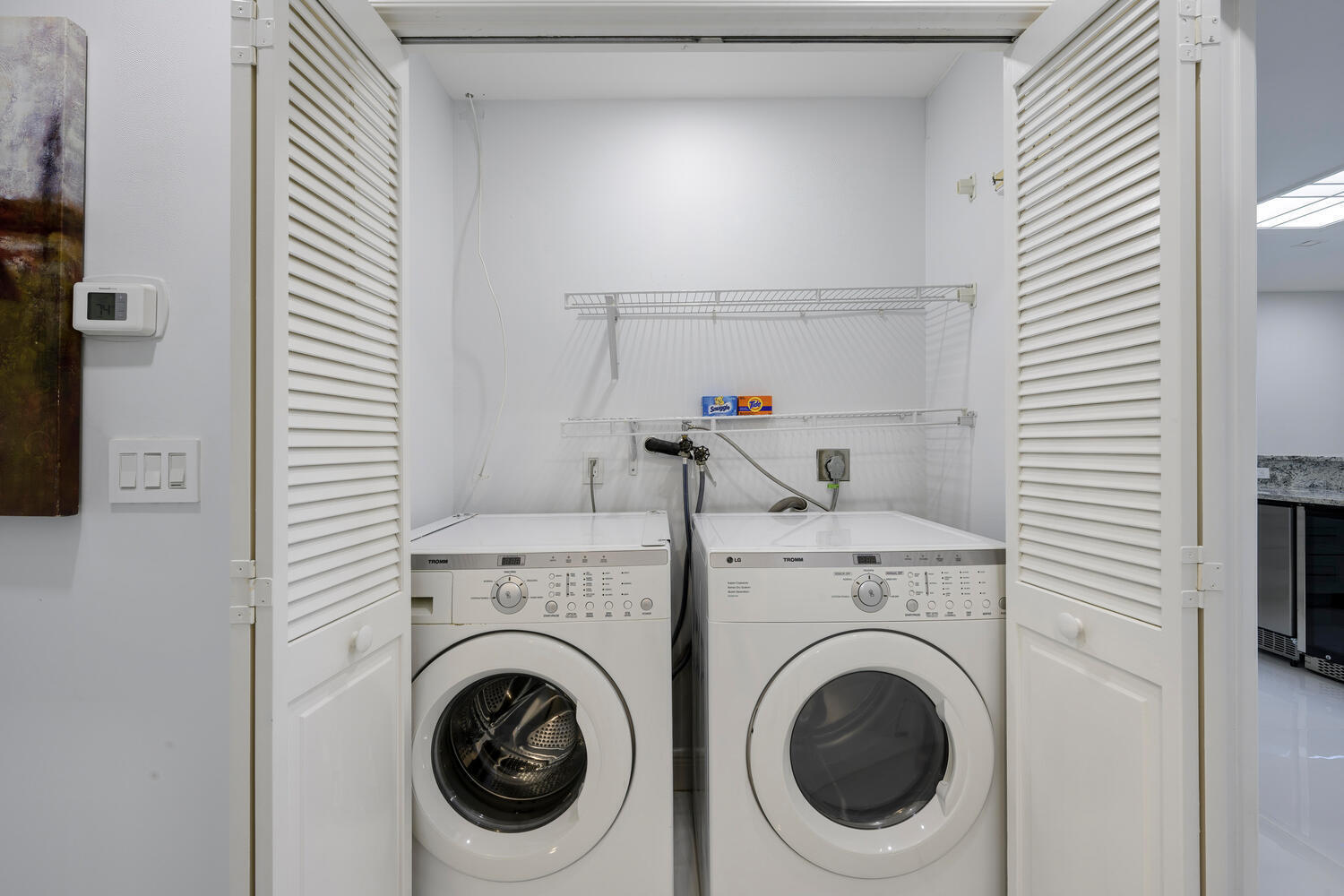 TWELVE OAKS CONDO - Residential Lease