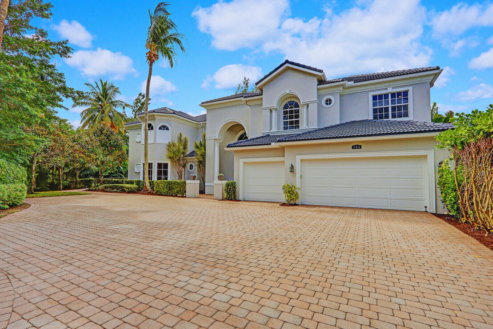 BALLENISLES POD 16A - Residential