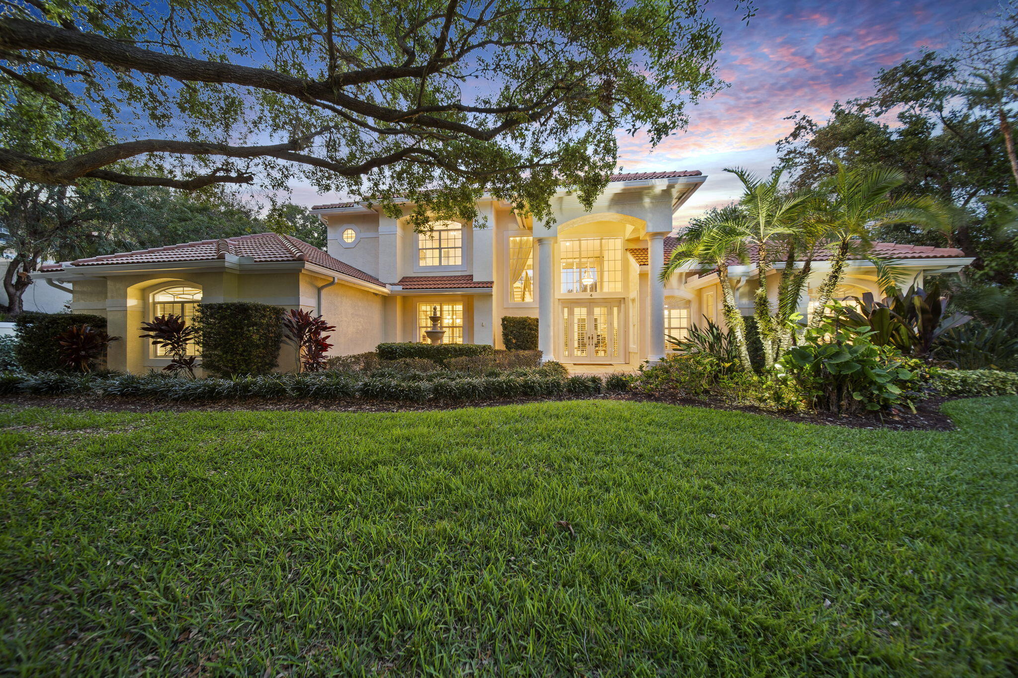 CASTLE HILL - Residential