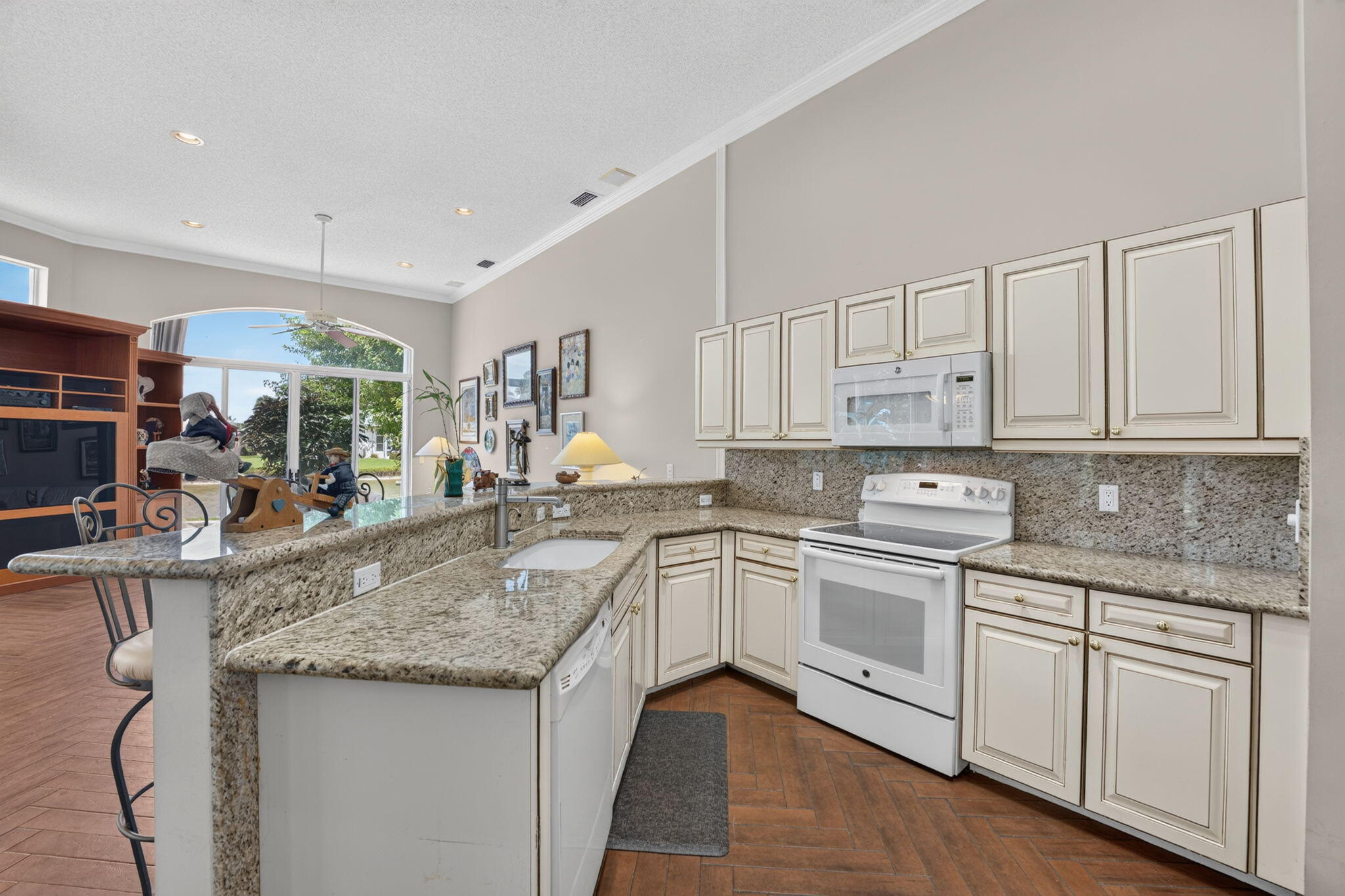 ABERDEEN /STERLING LAKES - Residential