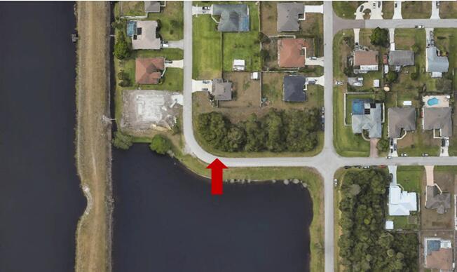PORT ST LUCIE SECTION 33 - Land