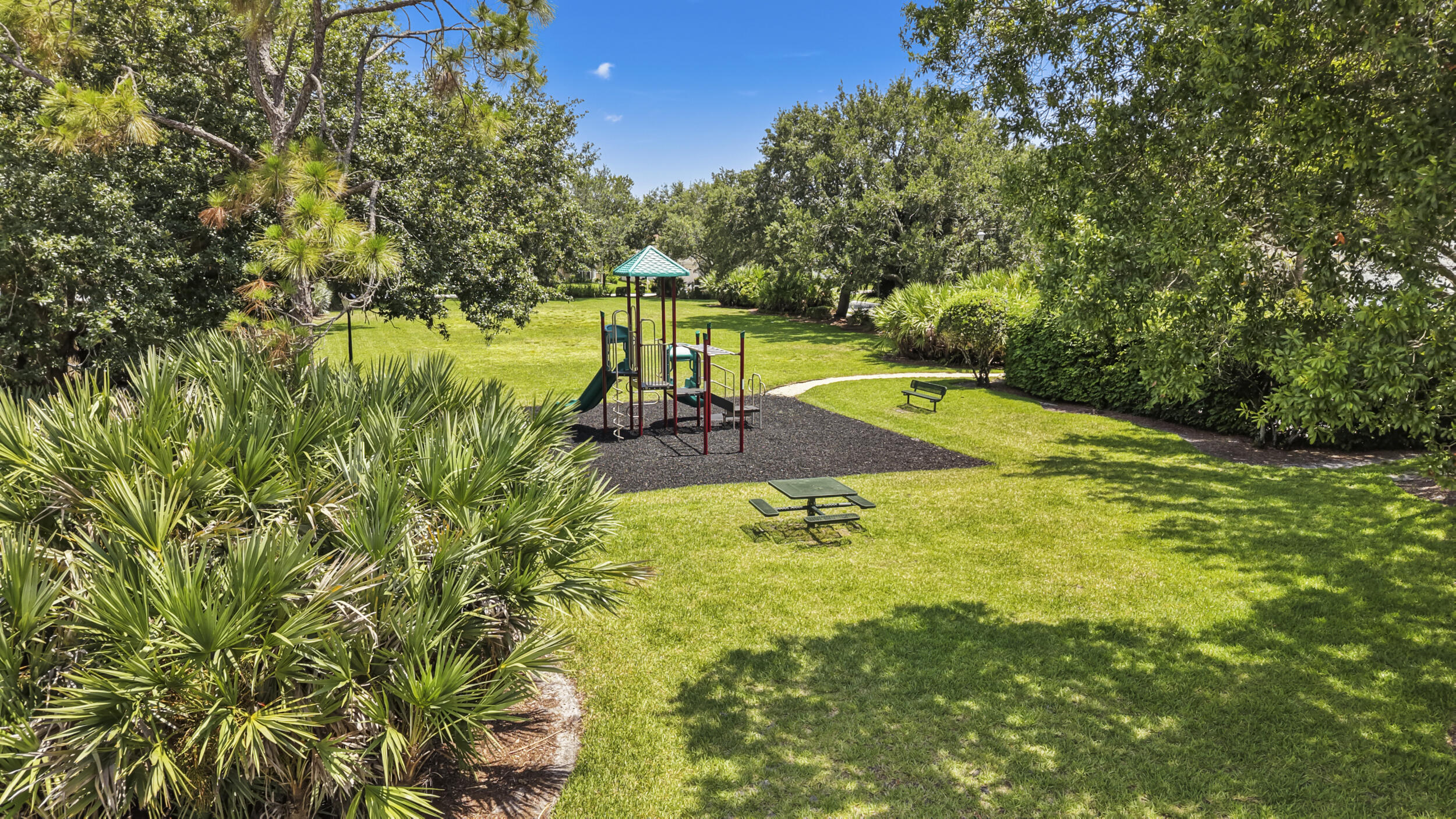 ISLESWORTH - Residential