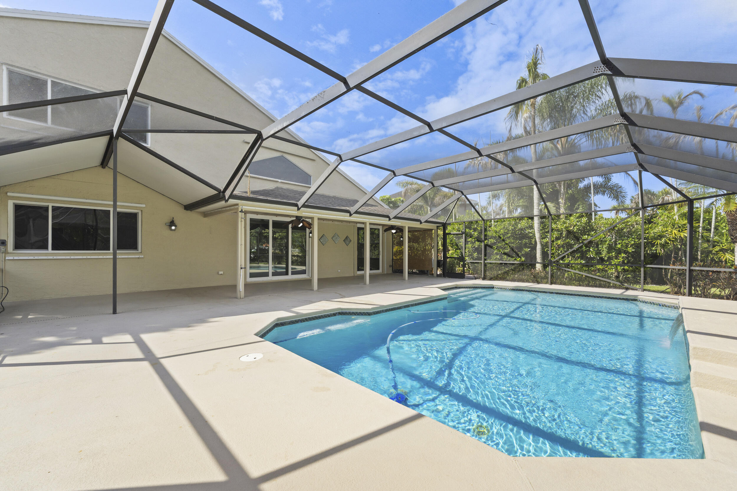 ISLESWORTH - Residential