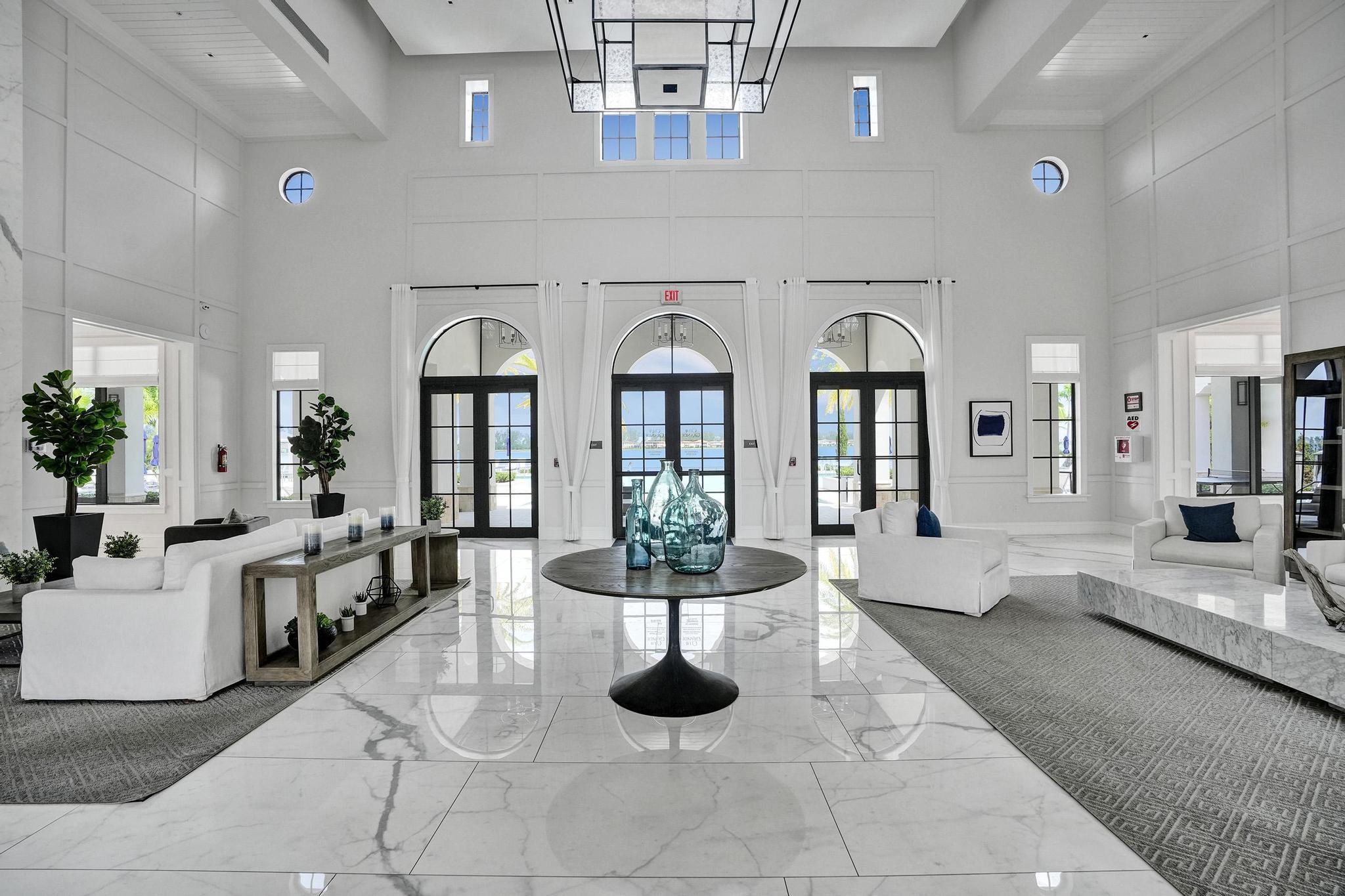PARKLAND BAY - Residential