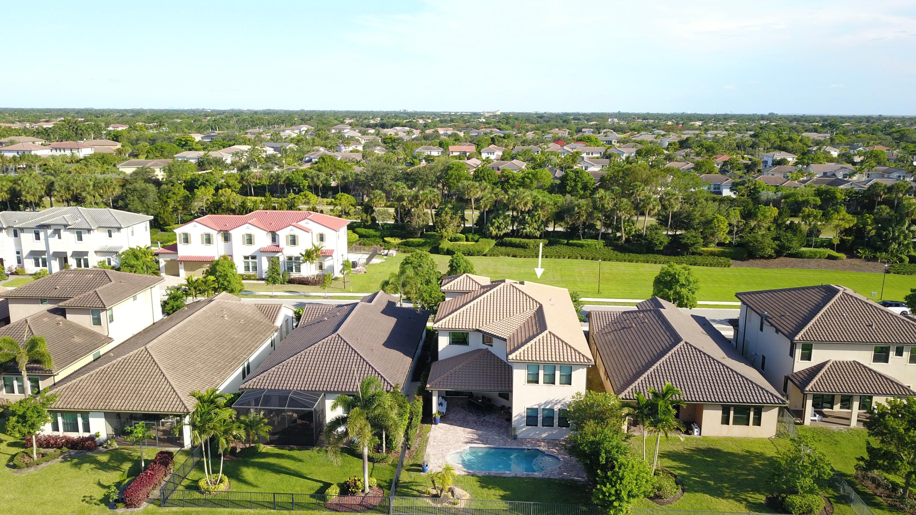 PARKLAND BAY - Residential