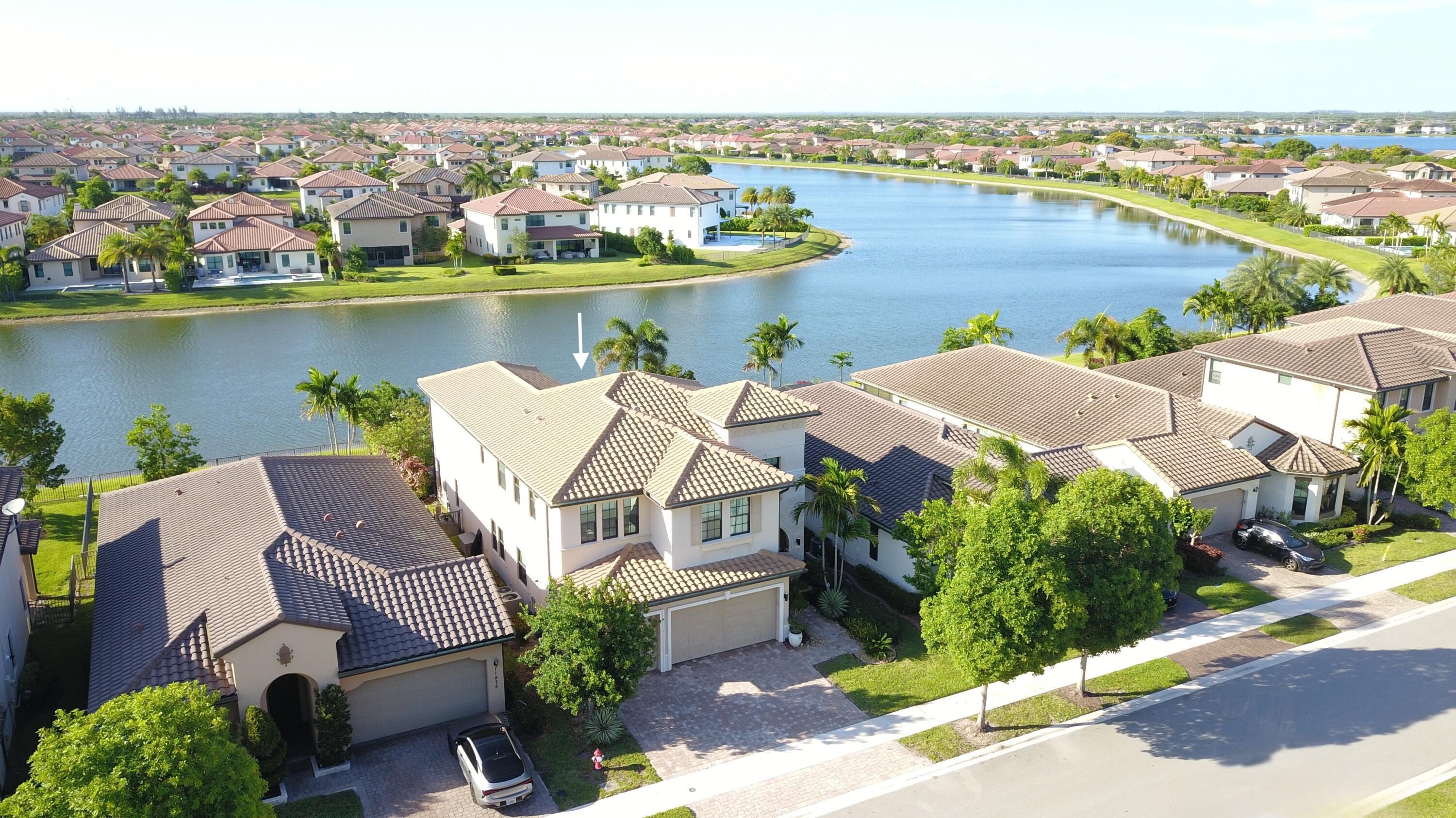 PARKLAND BAY - Residential