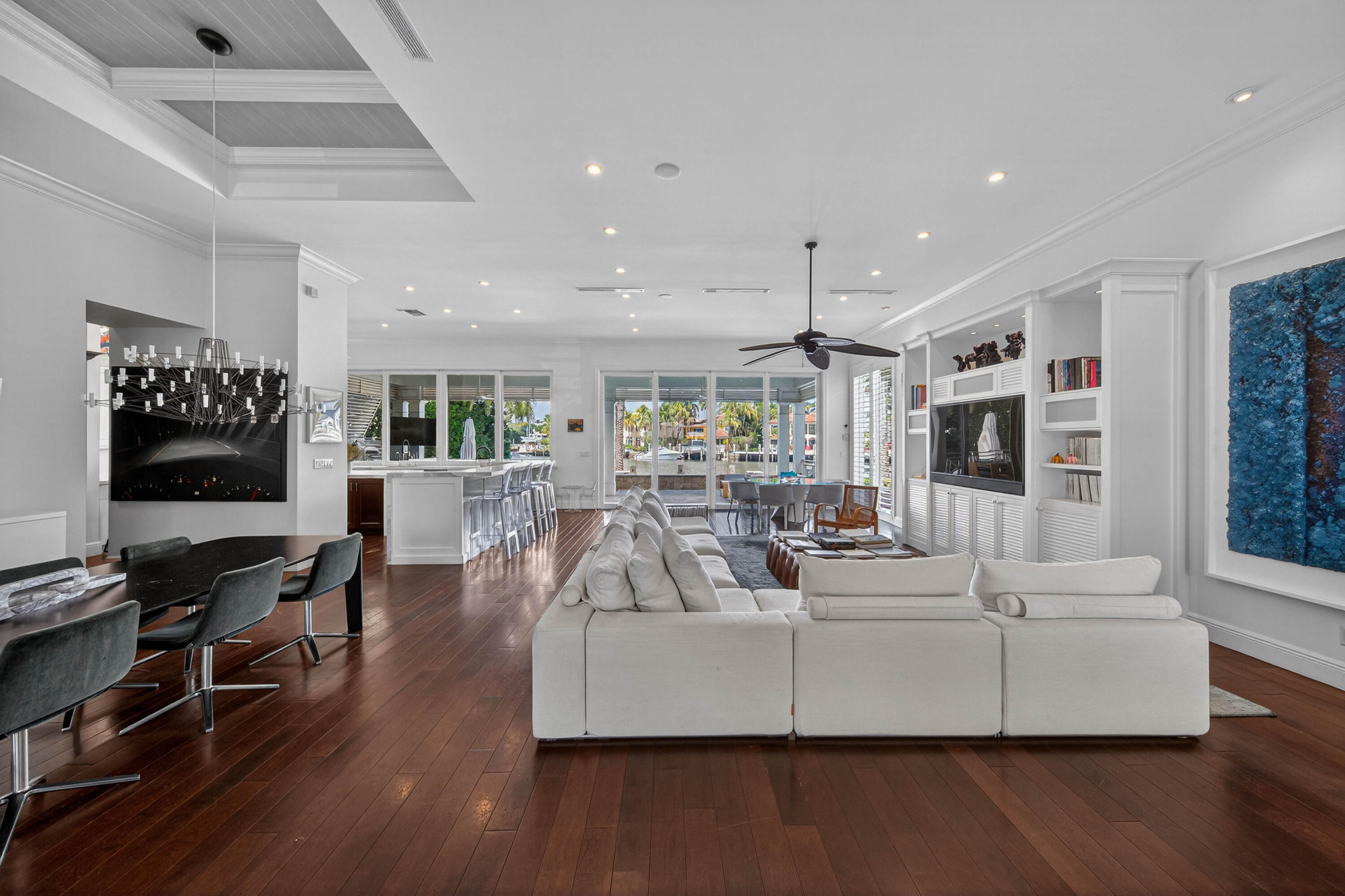 RIO VISTA ISLES - Residential