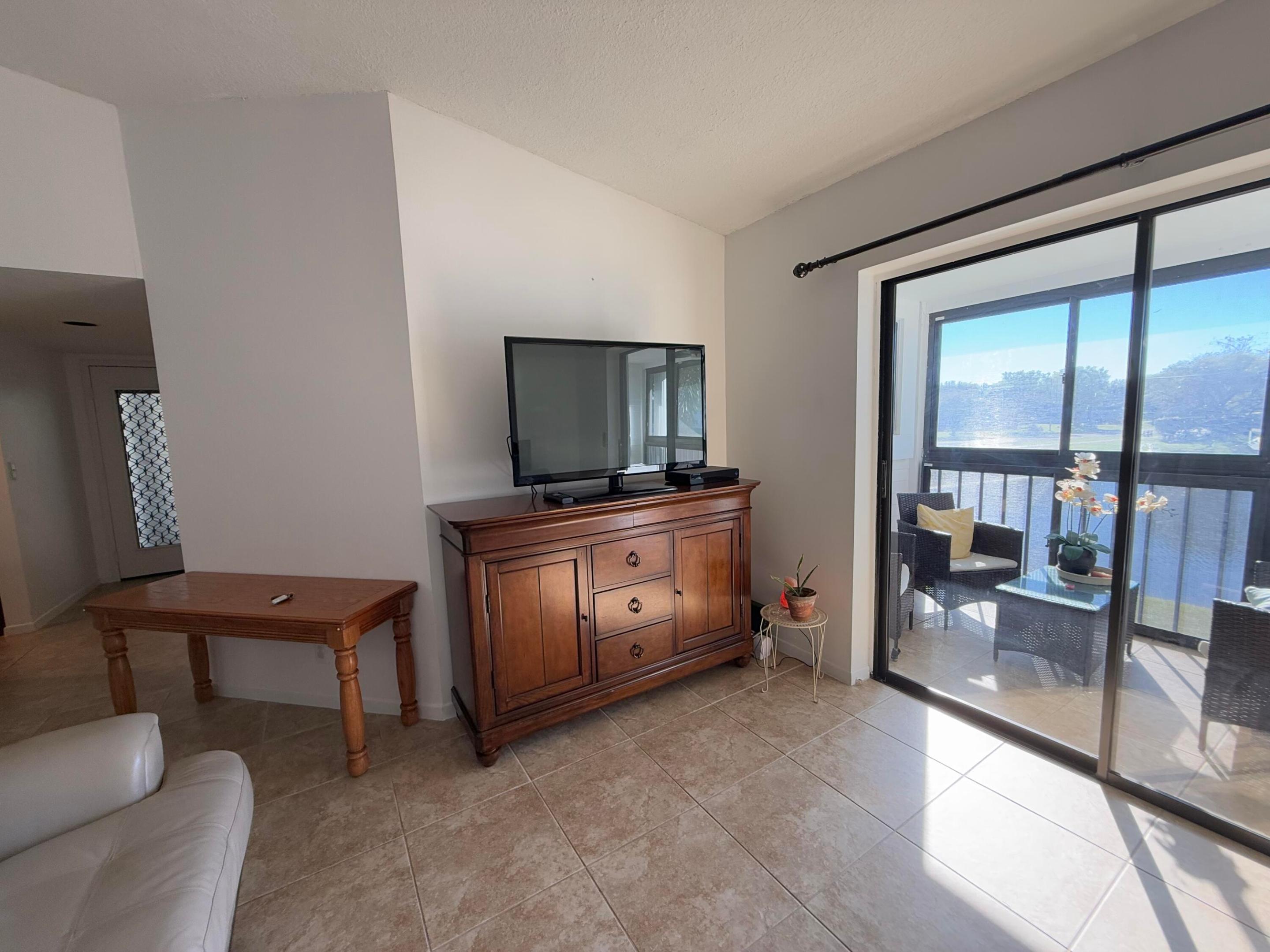 WITNEY E CONDO - Residential Lease