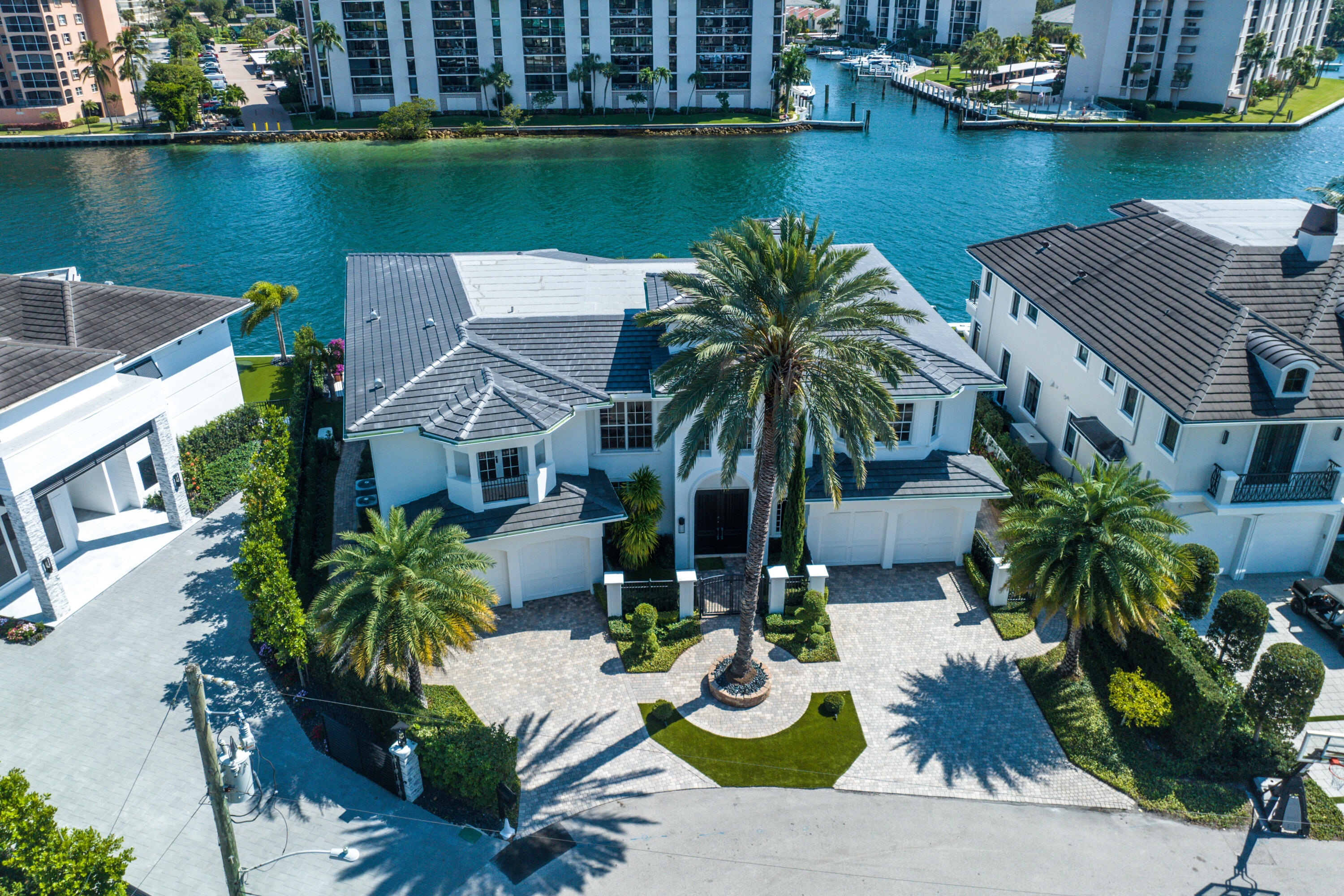 HARBOUR EAST - Residential