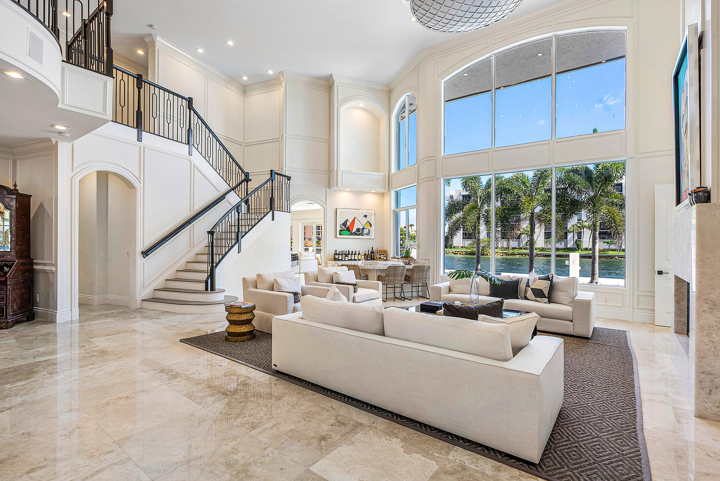 HARBOUR EAST - Residential